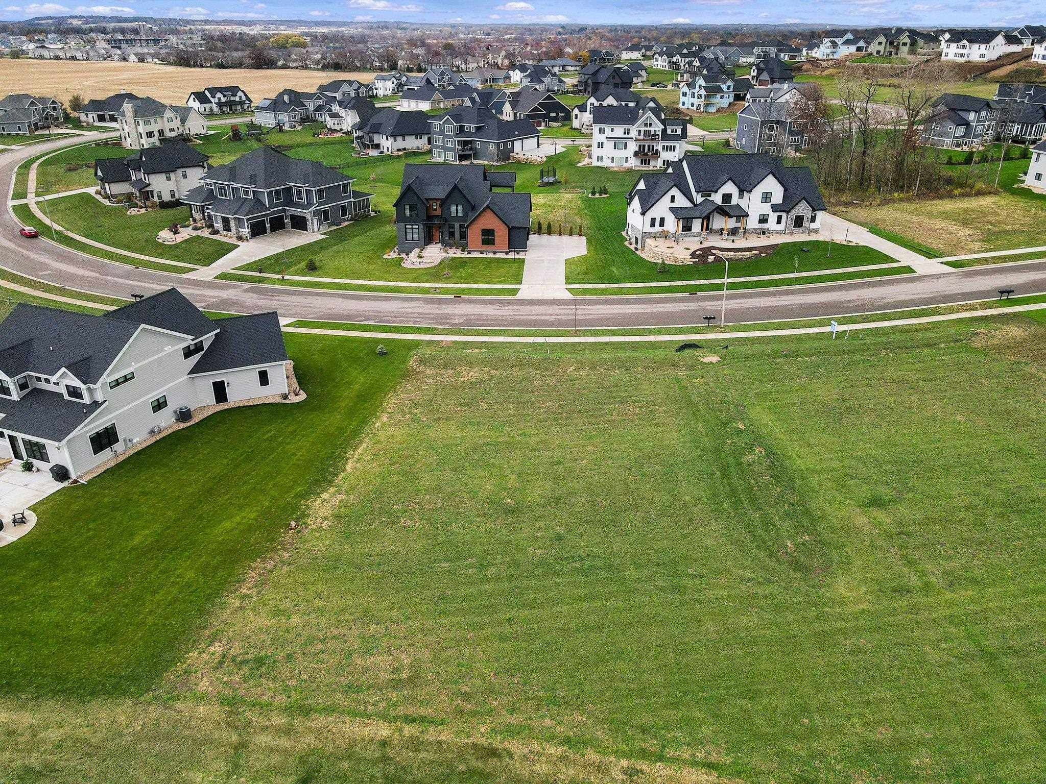 678 Interlachen Avenue