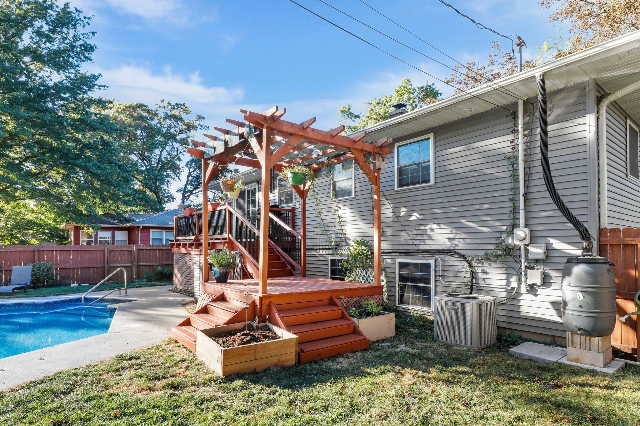 127 E Wilson Street