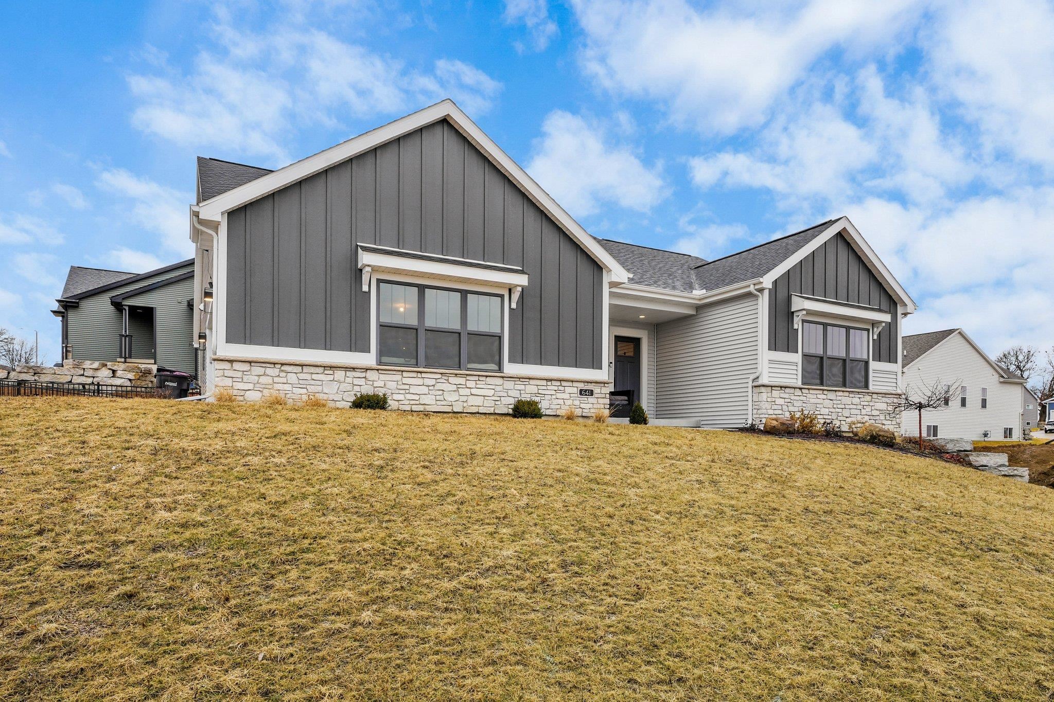 641 Ridge View Lane
