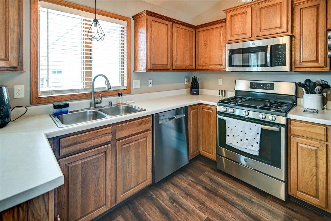 5116 Linden Parkway