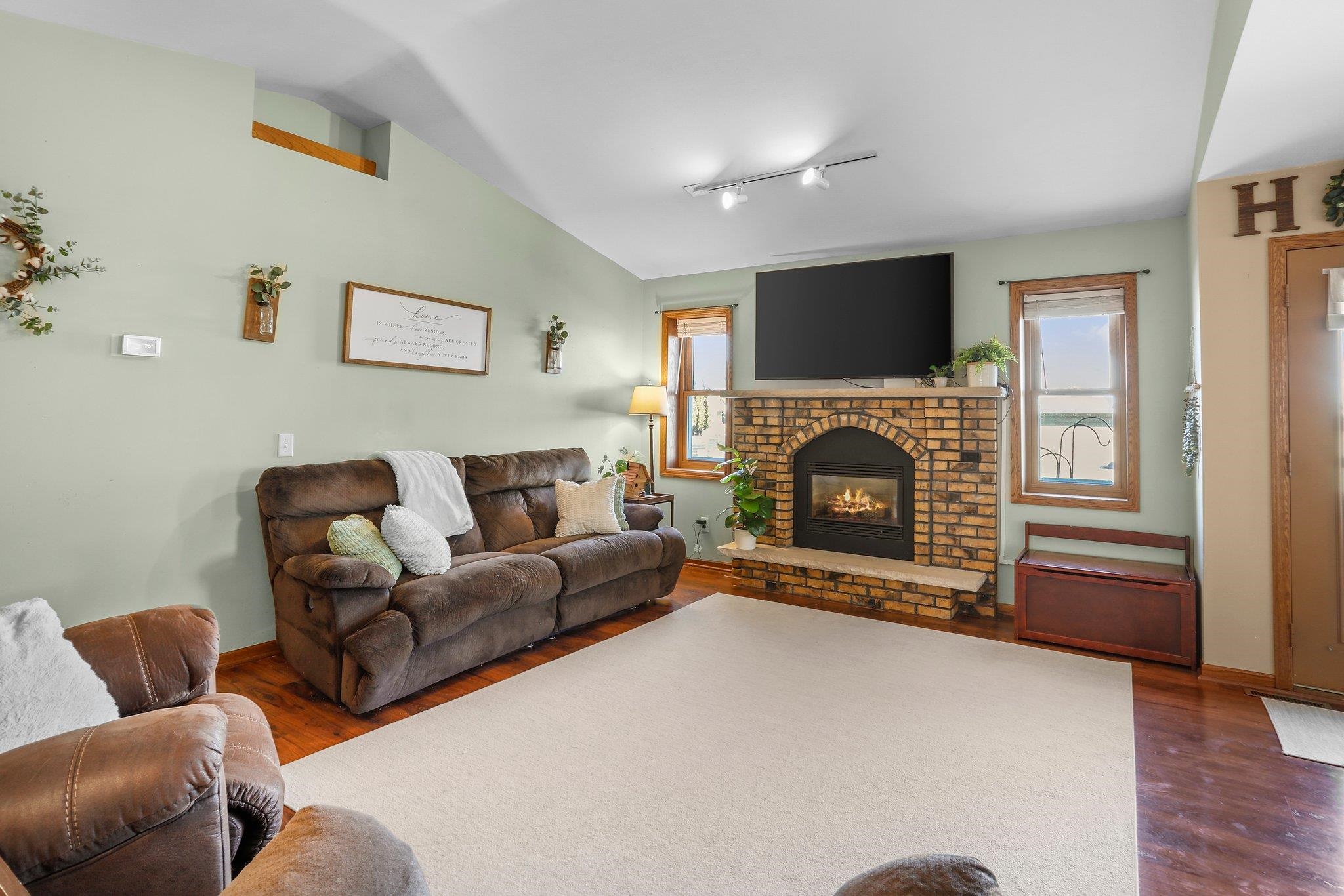 924 Acker Parkway