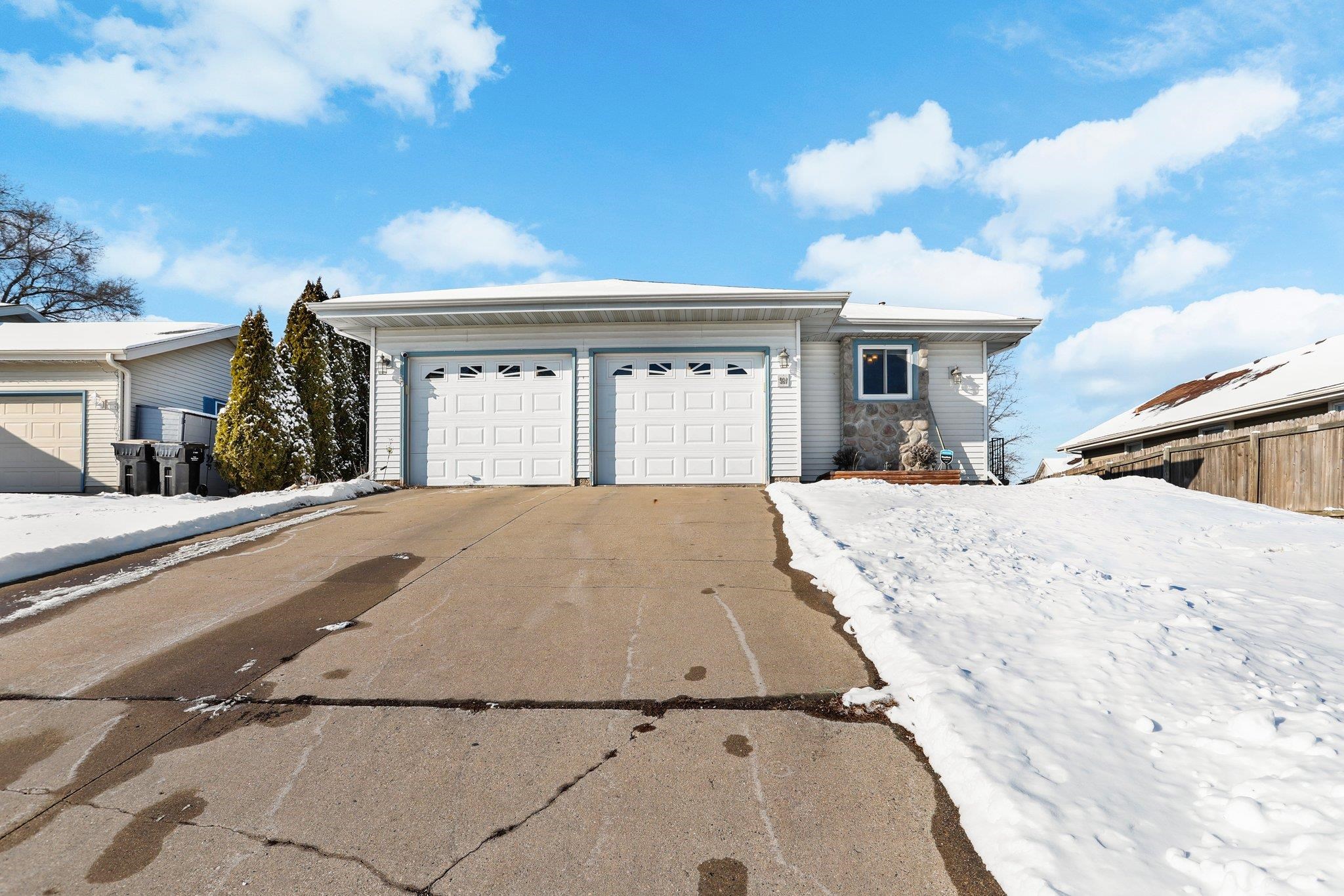 924 Acker Parkway