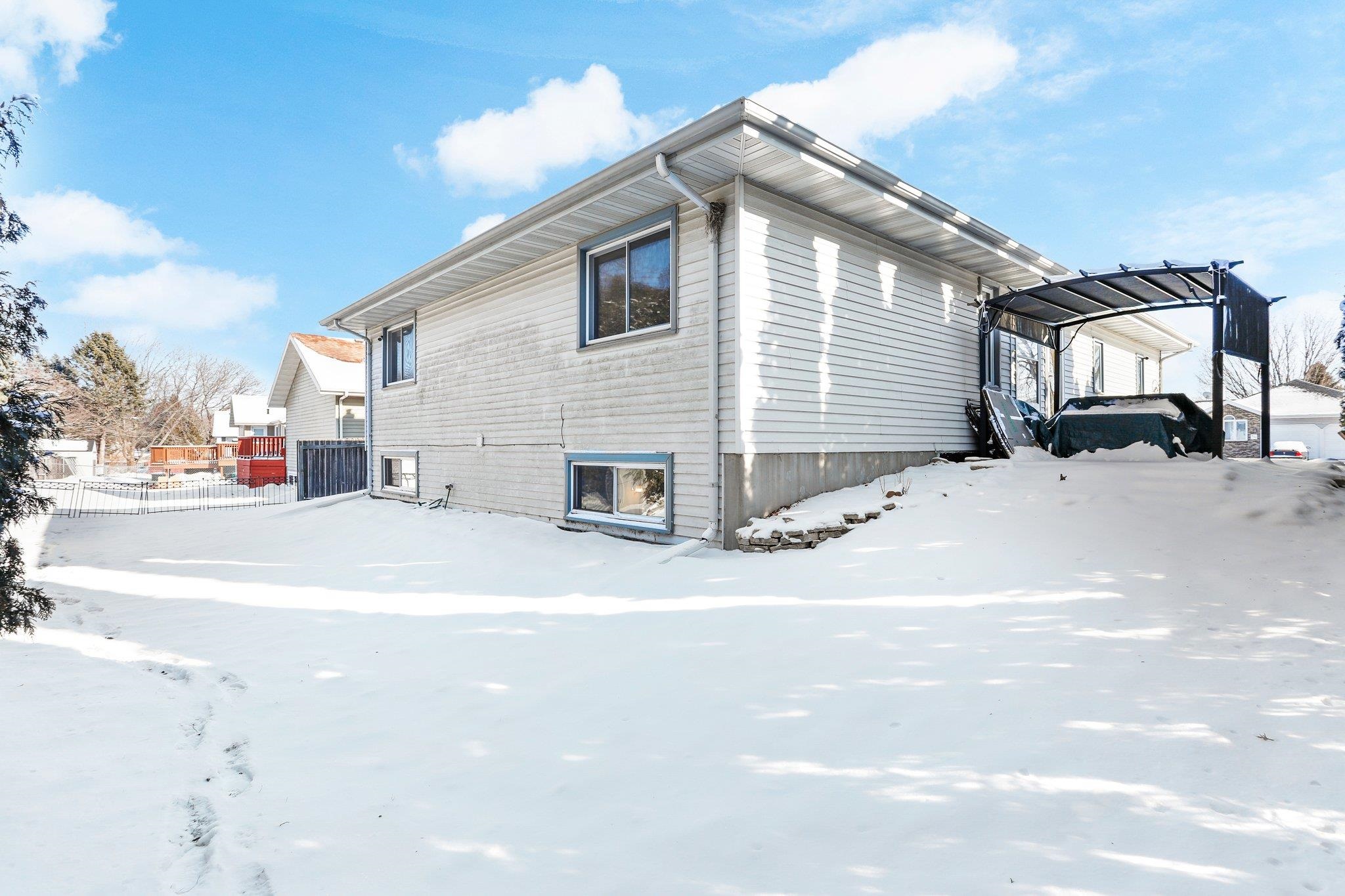 924 Acker Parkway