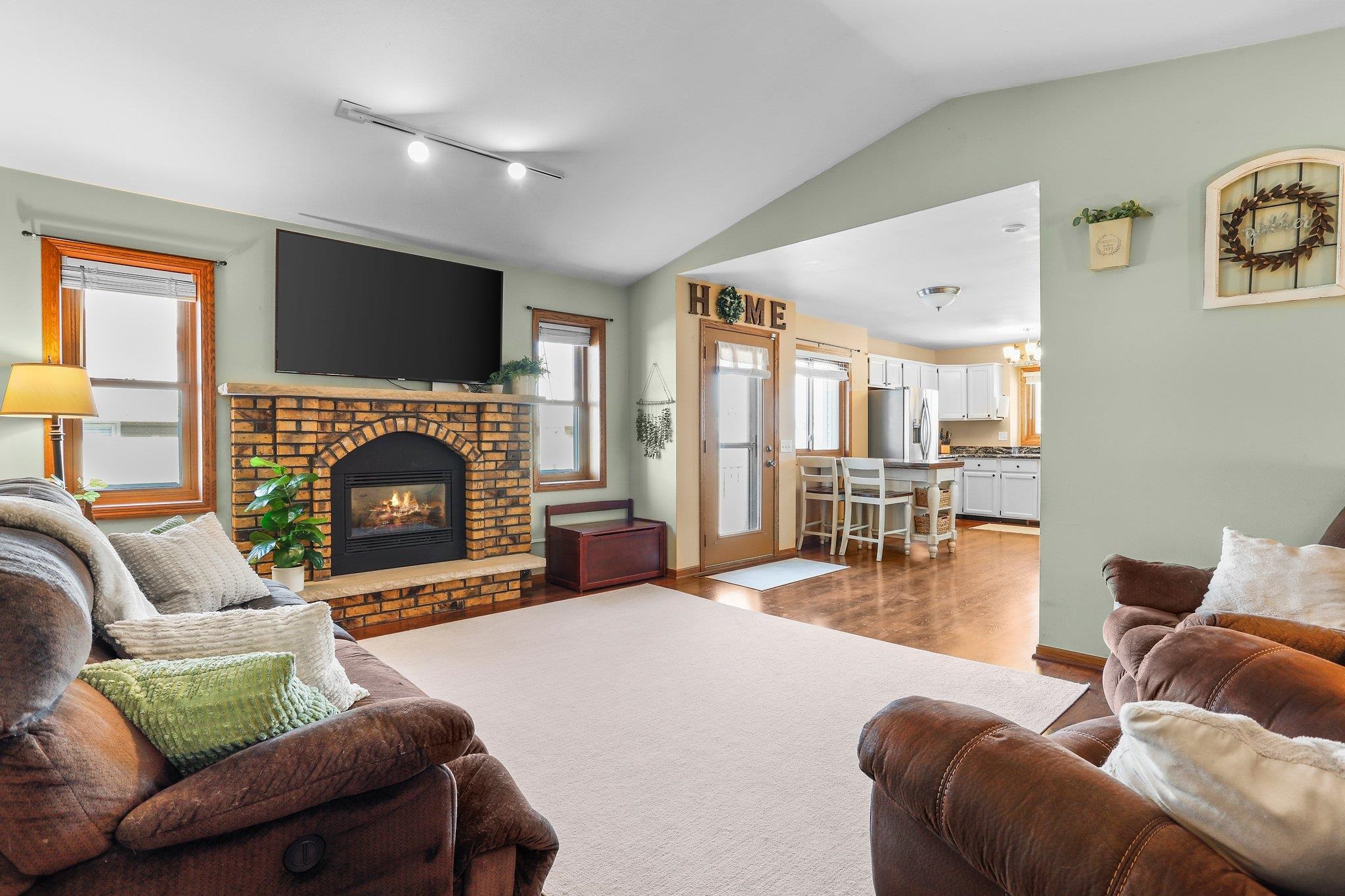 924 Acker Parkway