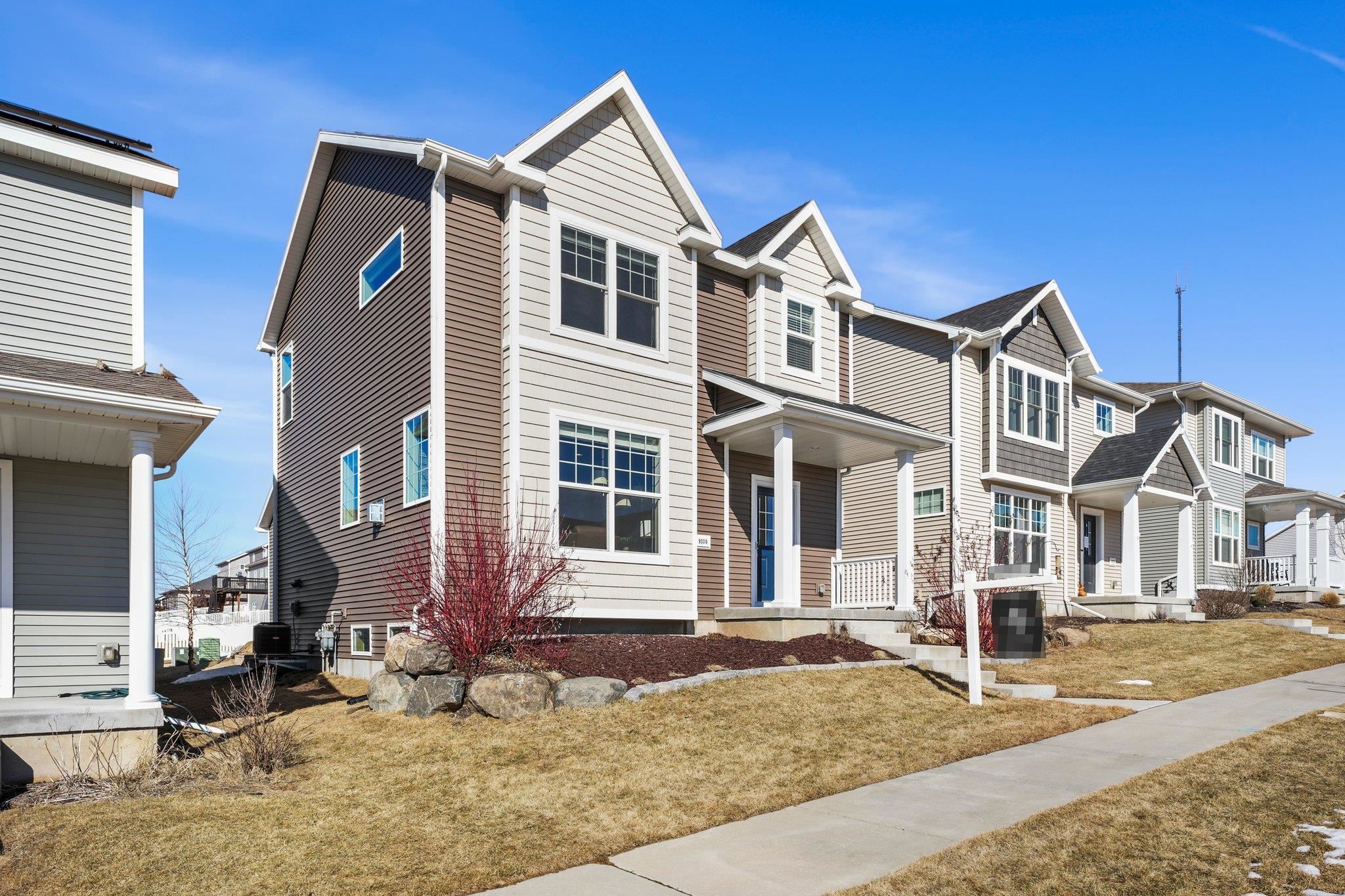 9330 Highland Gate Way