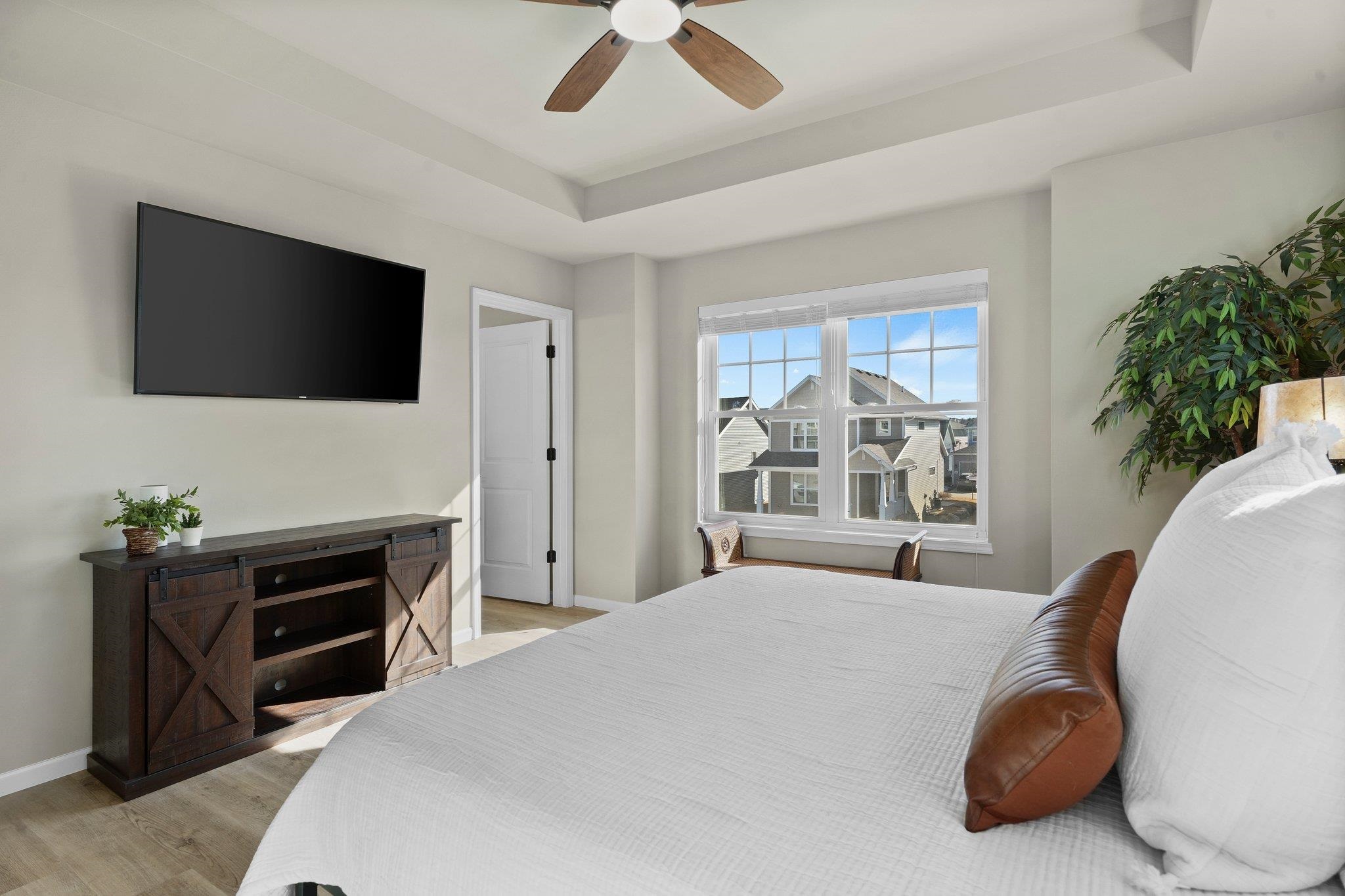 9330 Highland Gate Way