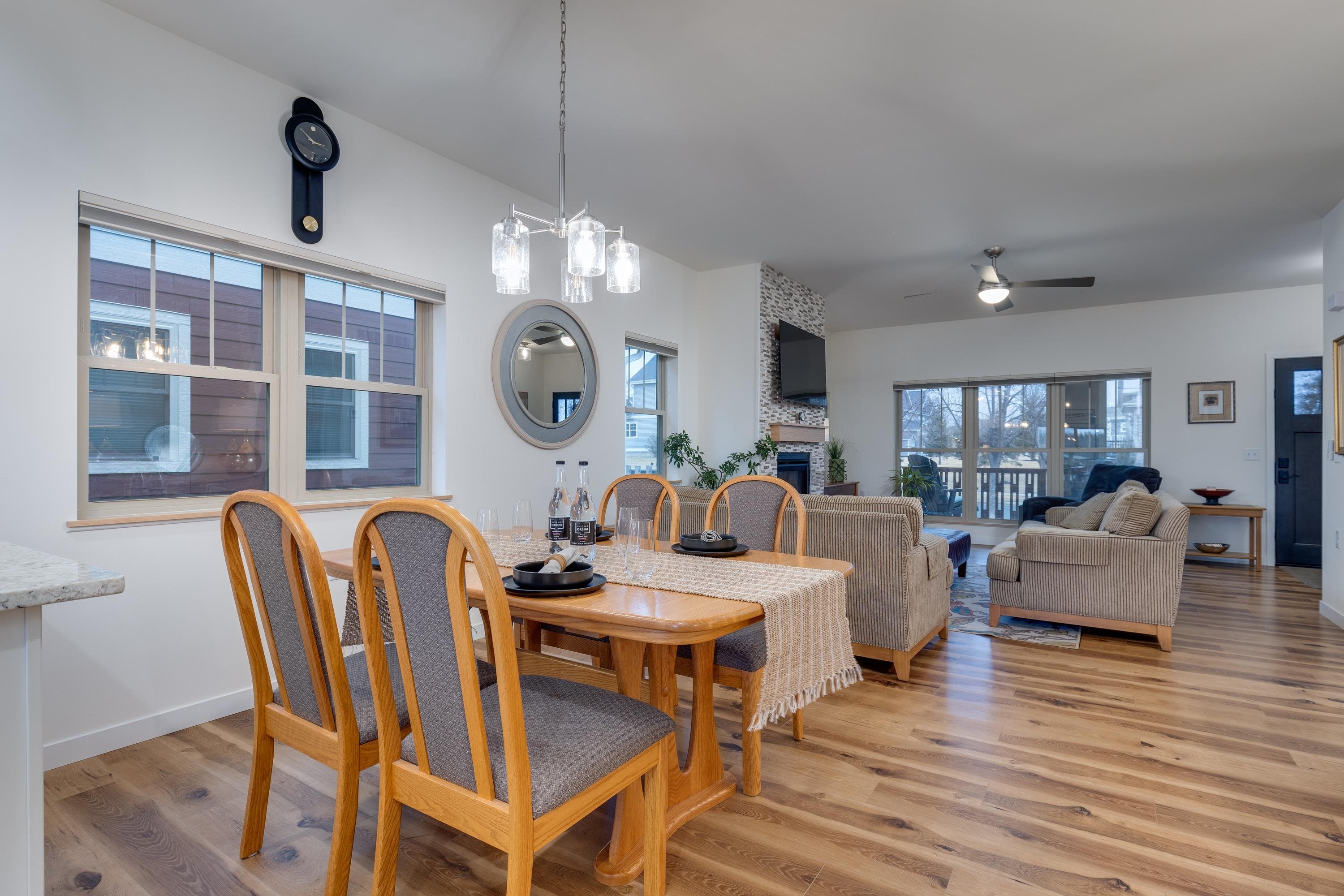 4653 Whitebud Terrace