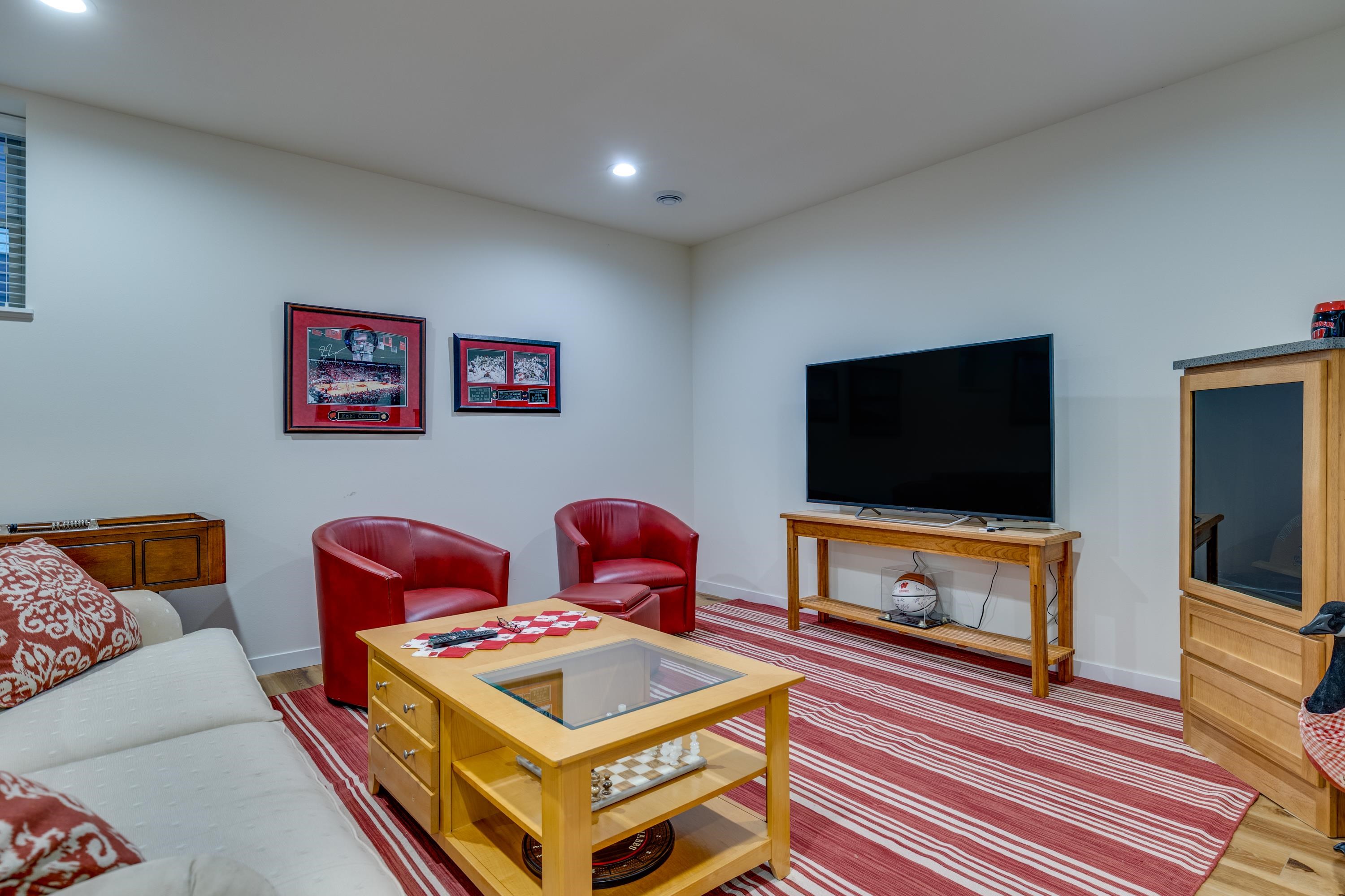 4653 Whitebud Terrace