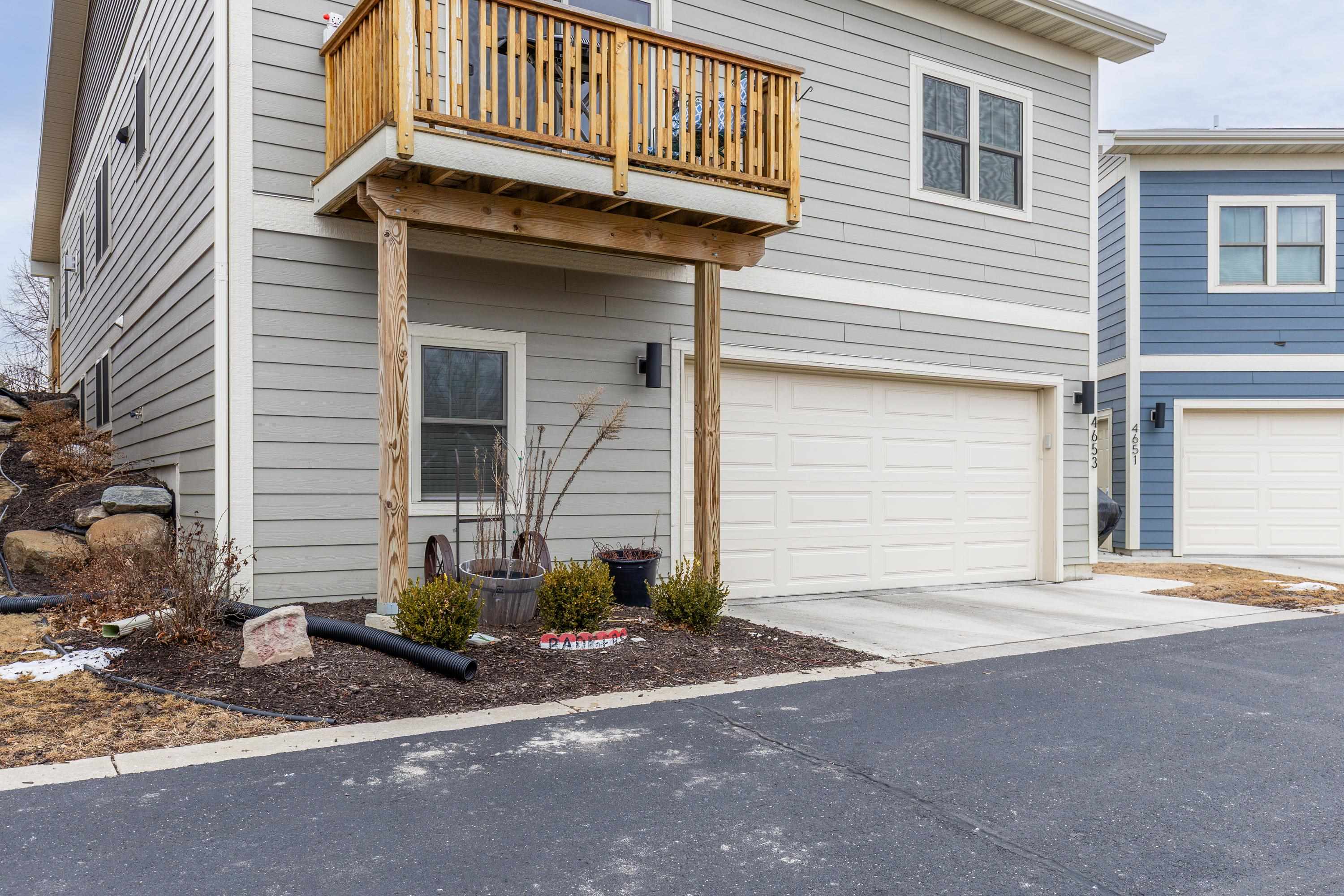 4653 Whitebud Terrace