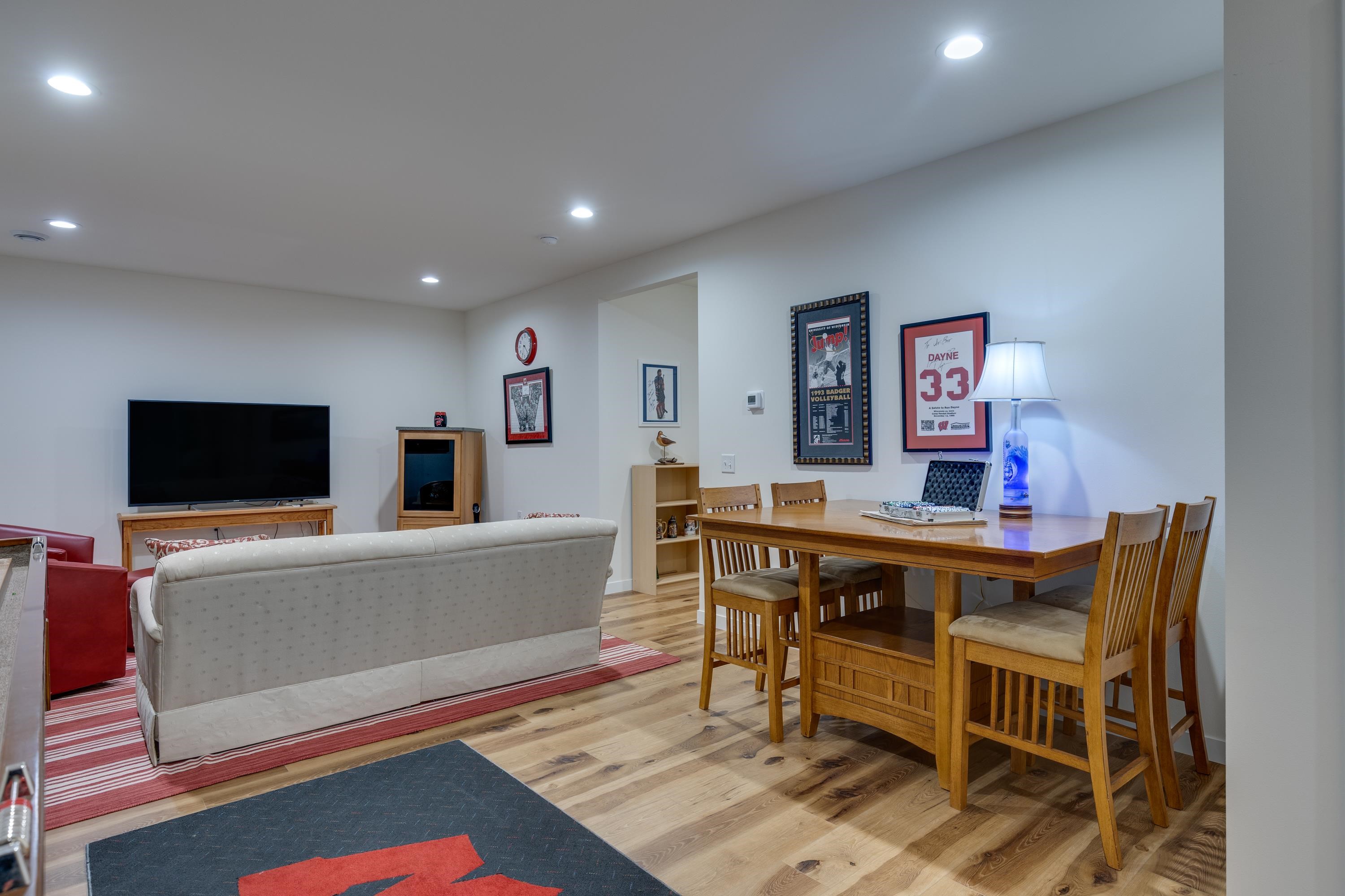 4653 Whitebud Terrace