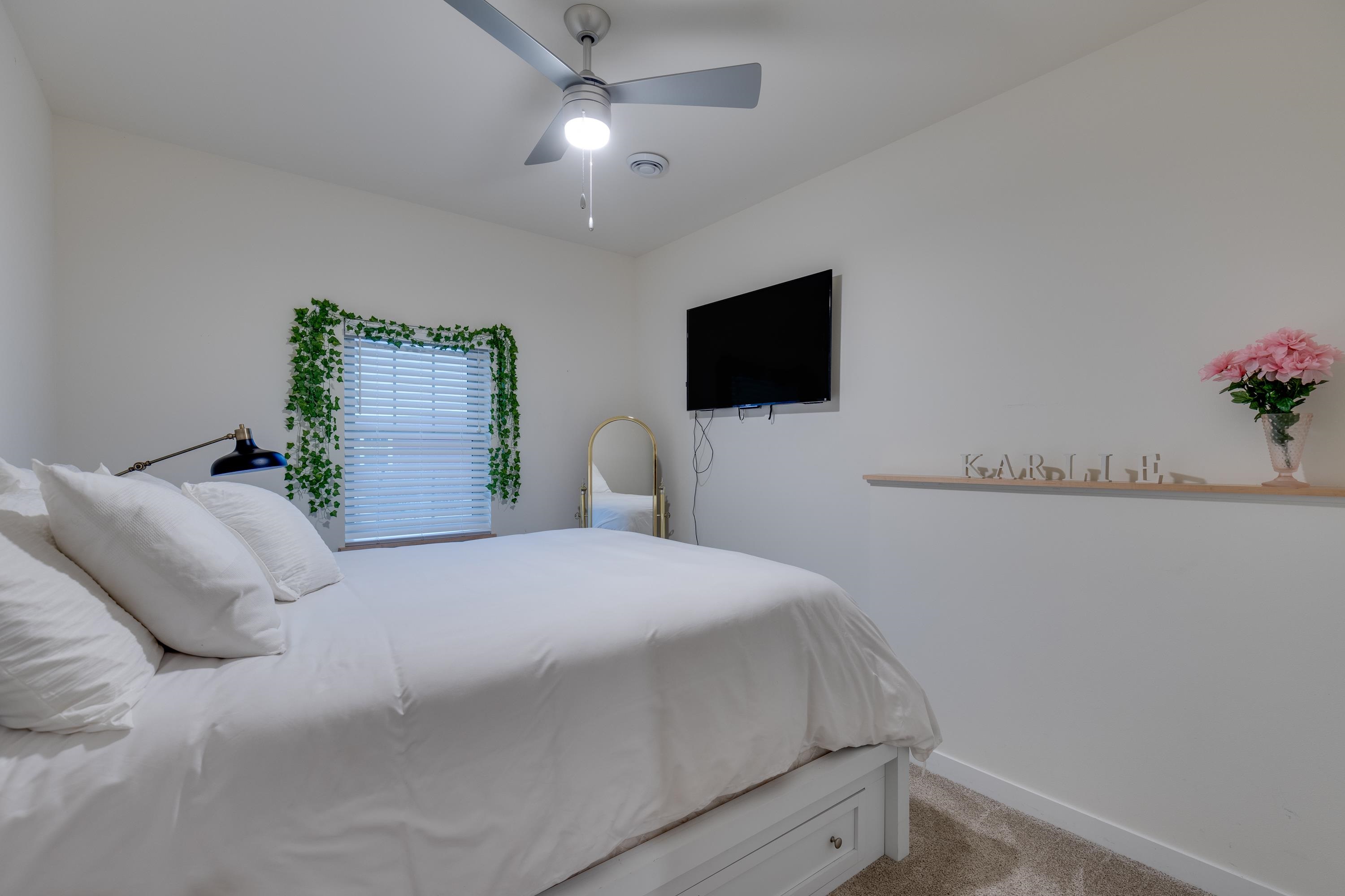4653 Whitebud Terrace
