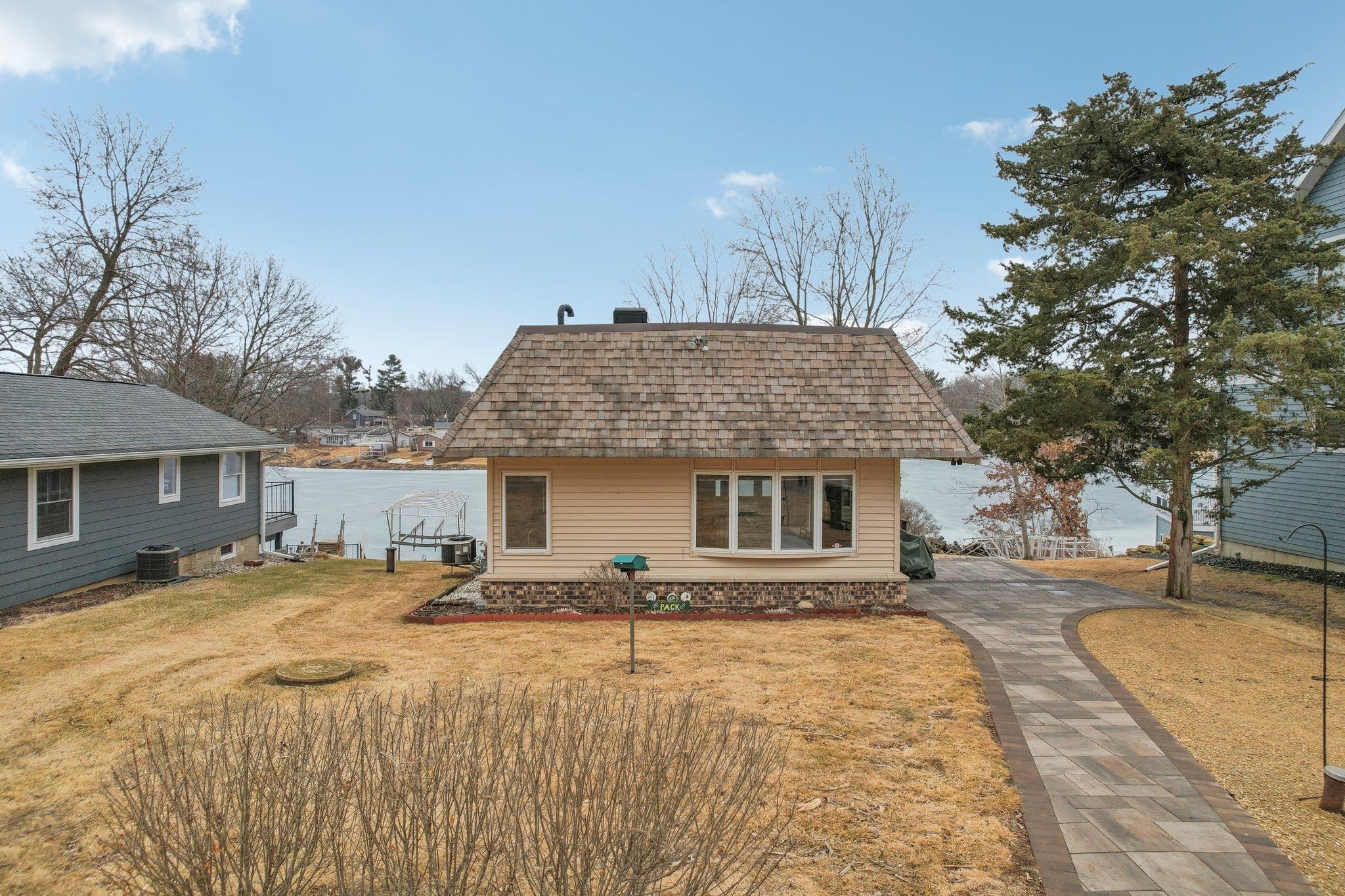 S7564 Oak Road