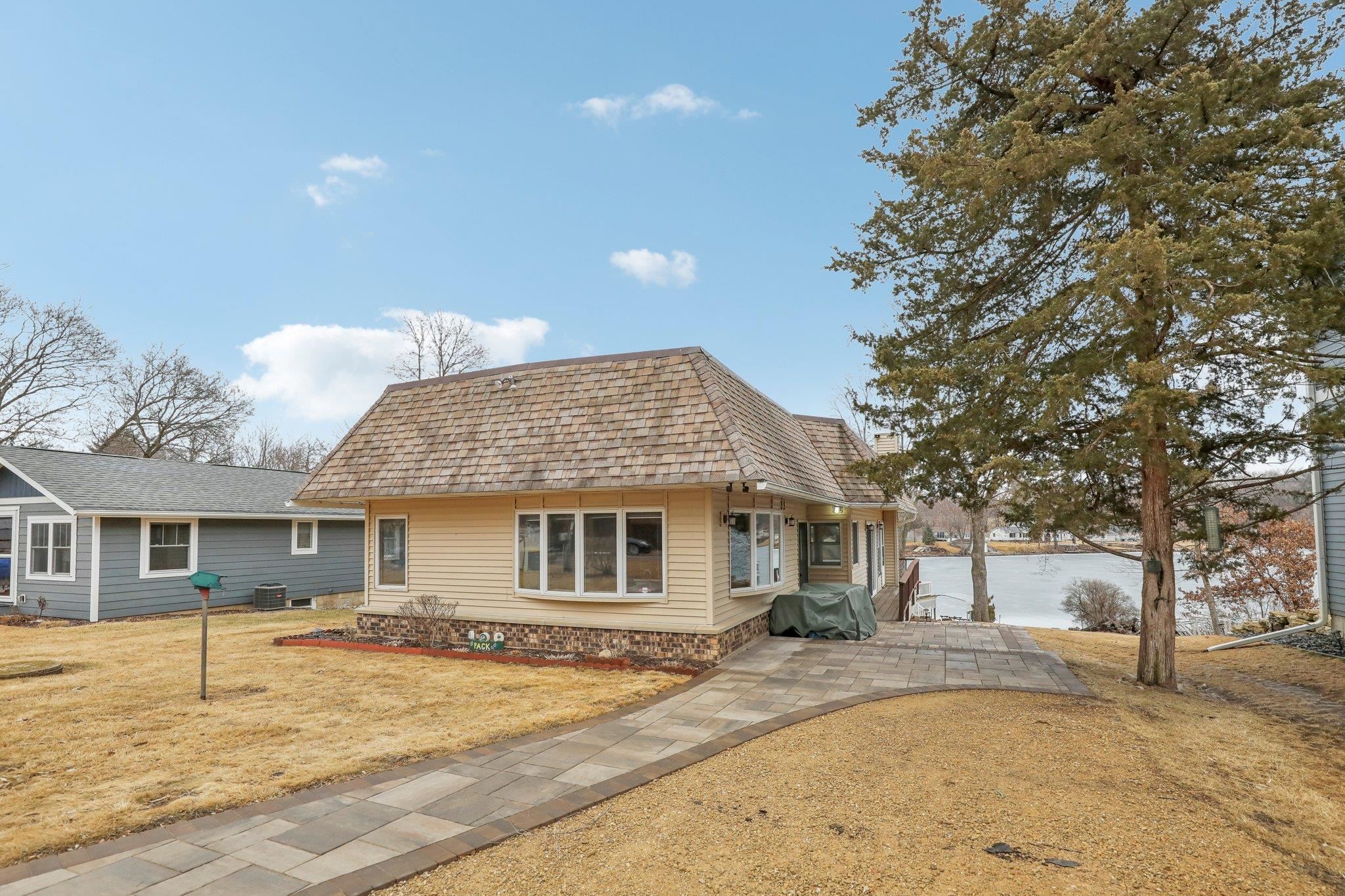 S7564 Oak Road