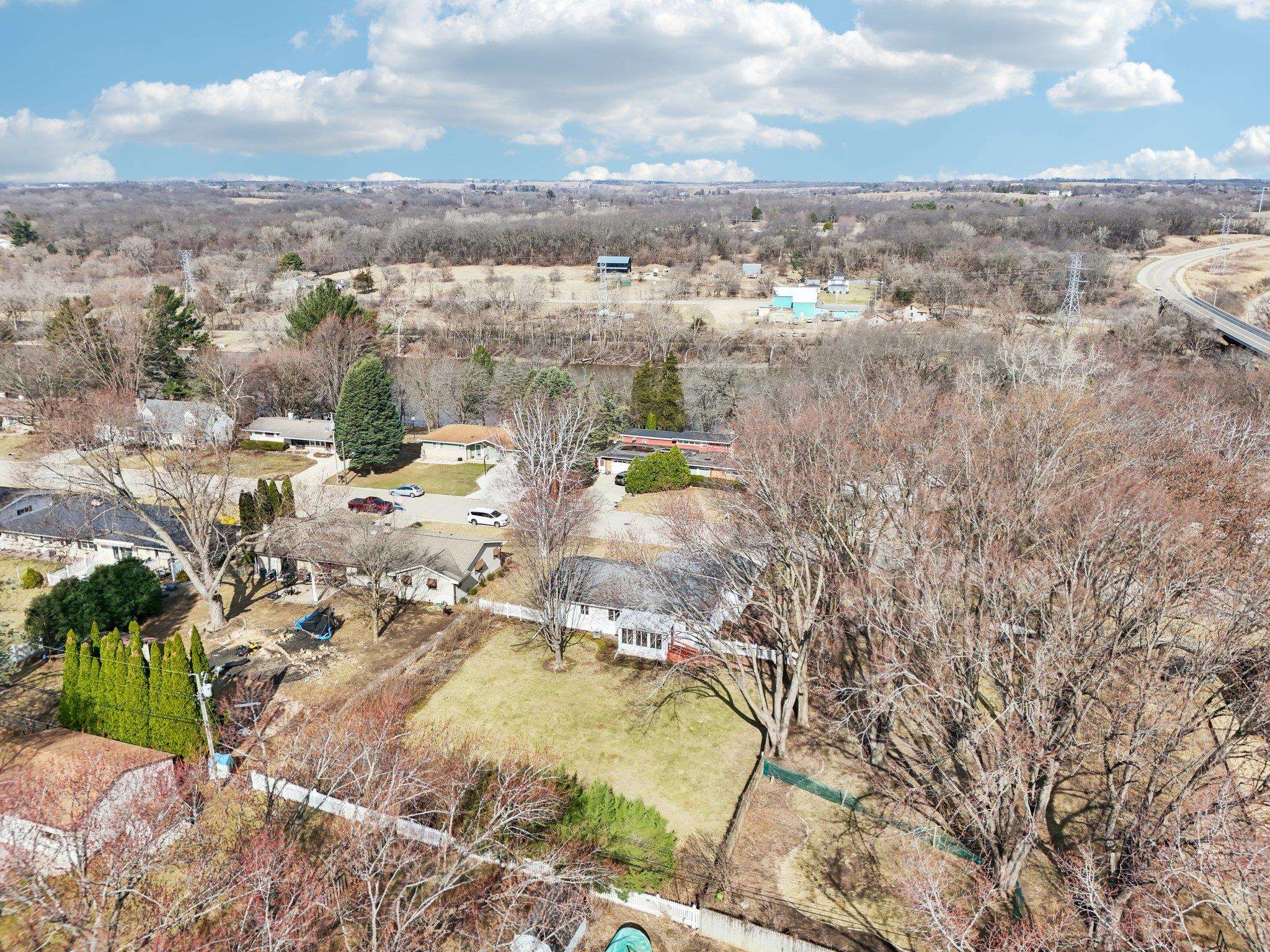 2423 River View Drive