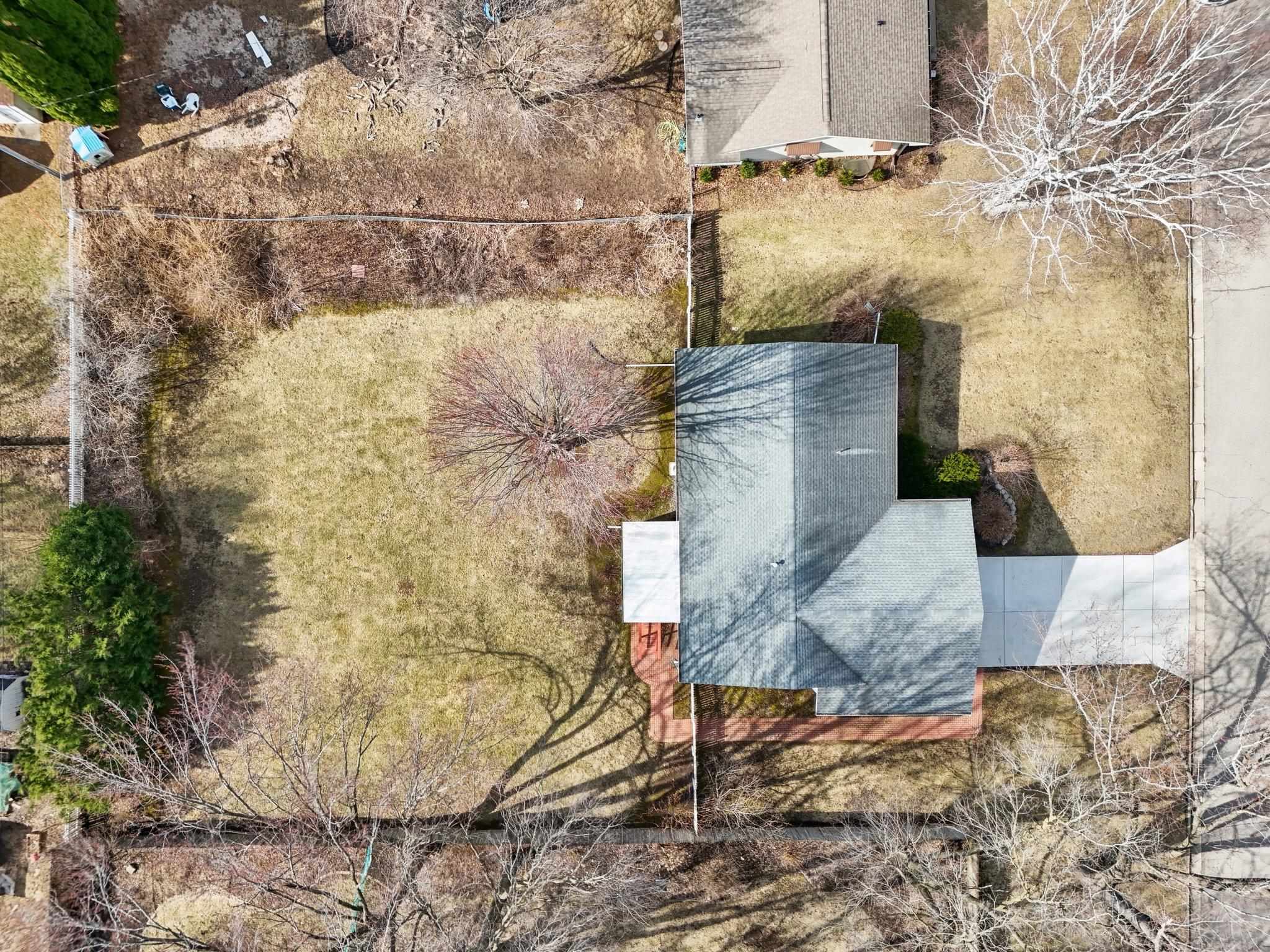 2423 River View Drive