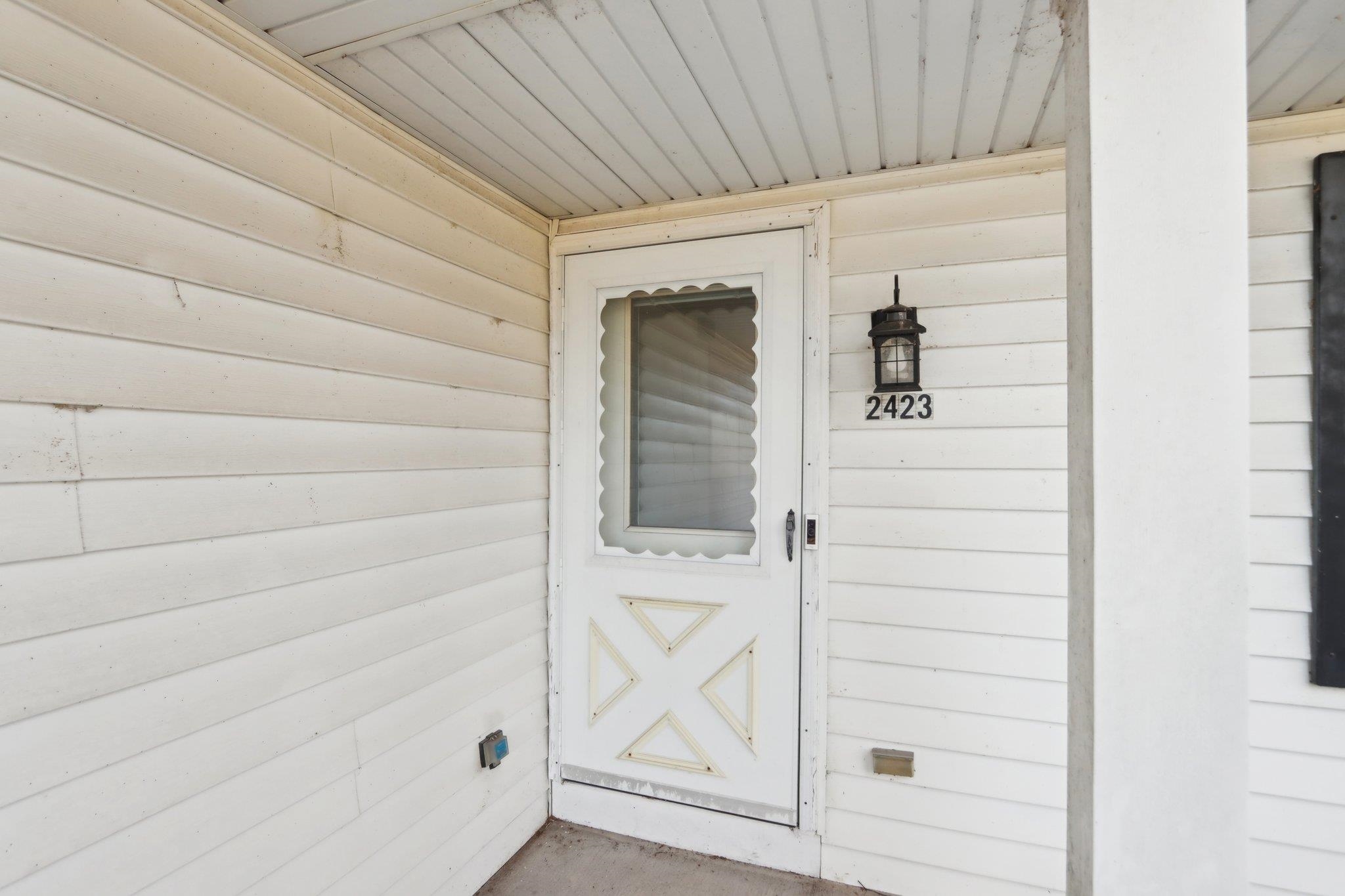 2423 River View Drive