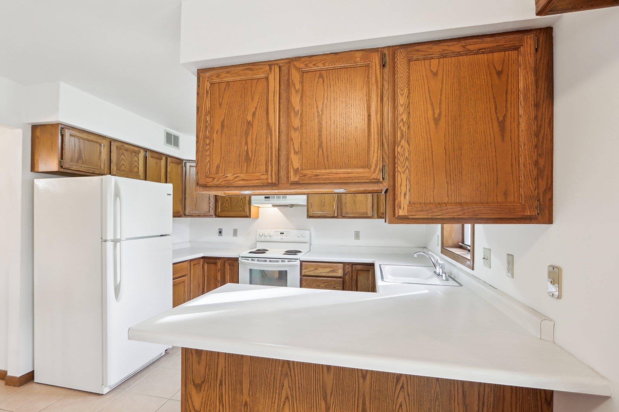 2423 River View Drive