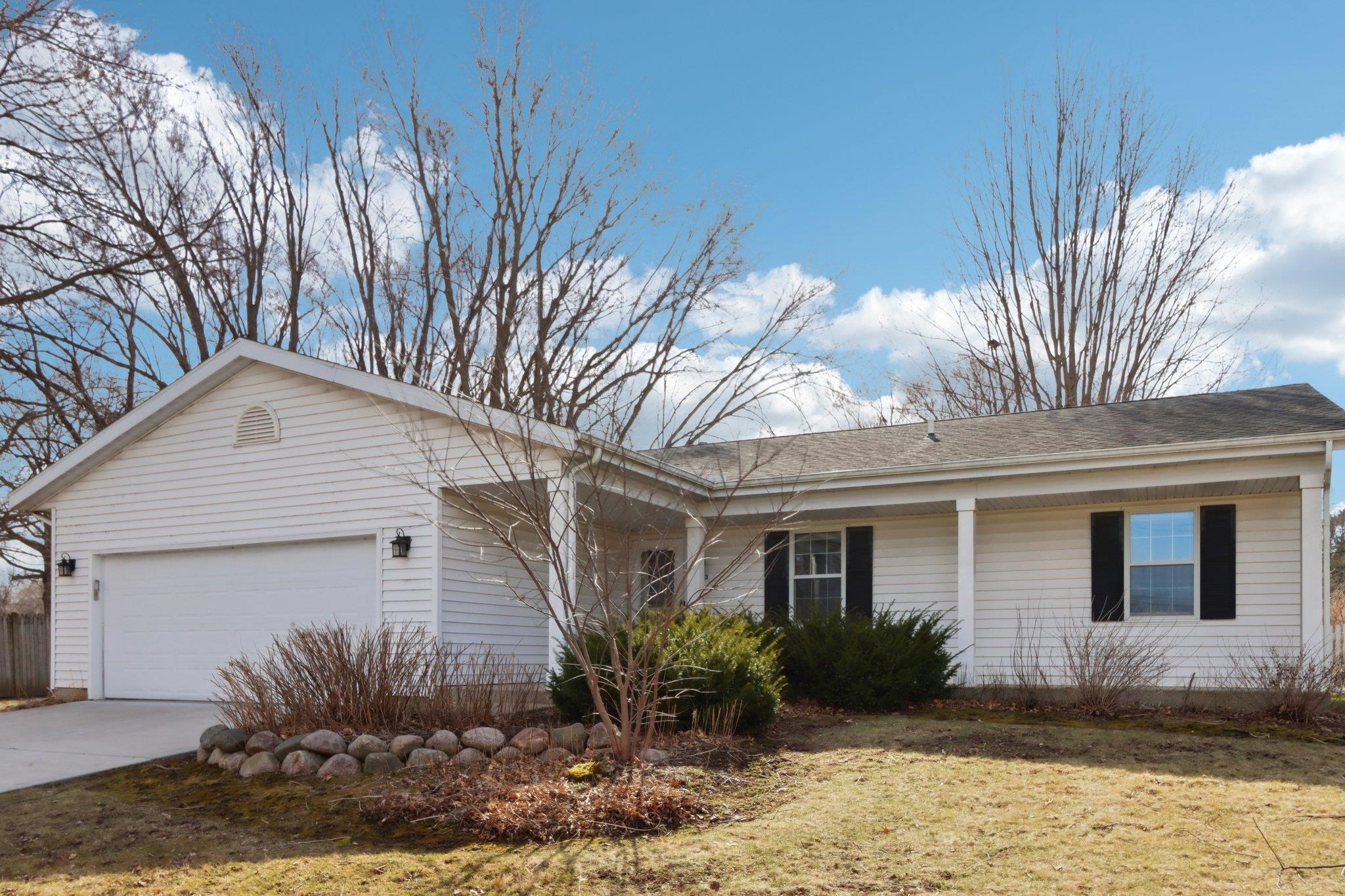 2423 River View Drive