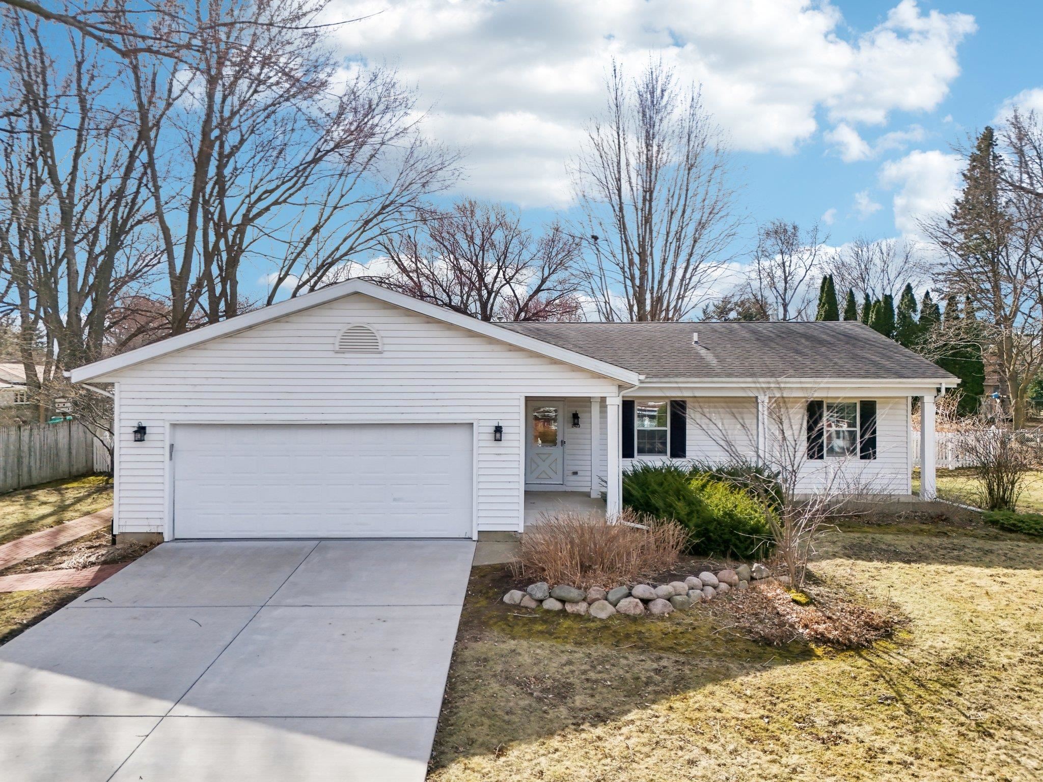 2423 River View Drive