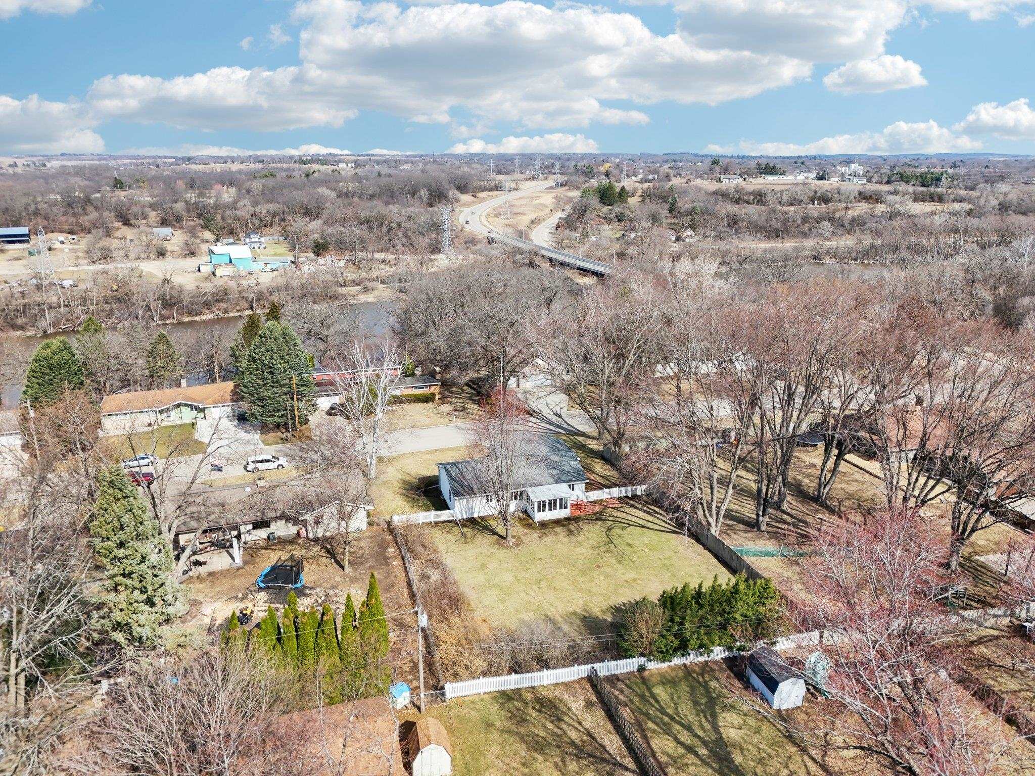 2423 River View Drive