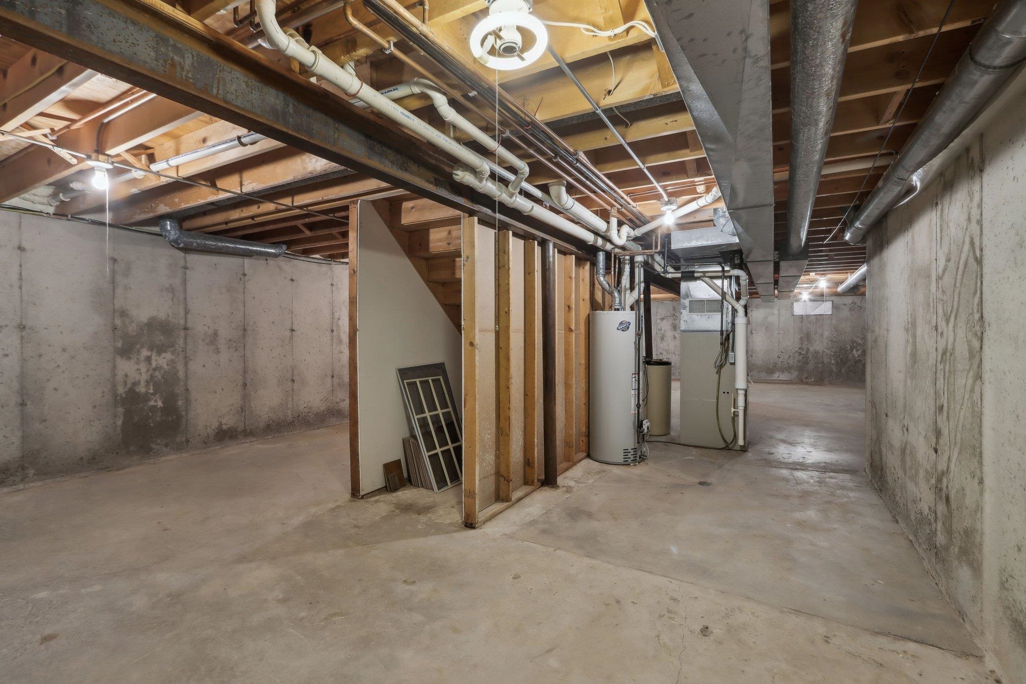 2423 River View Drive