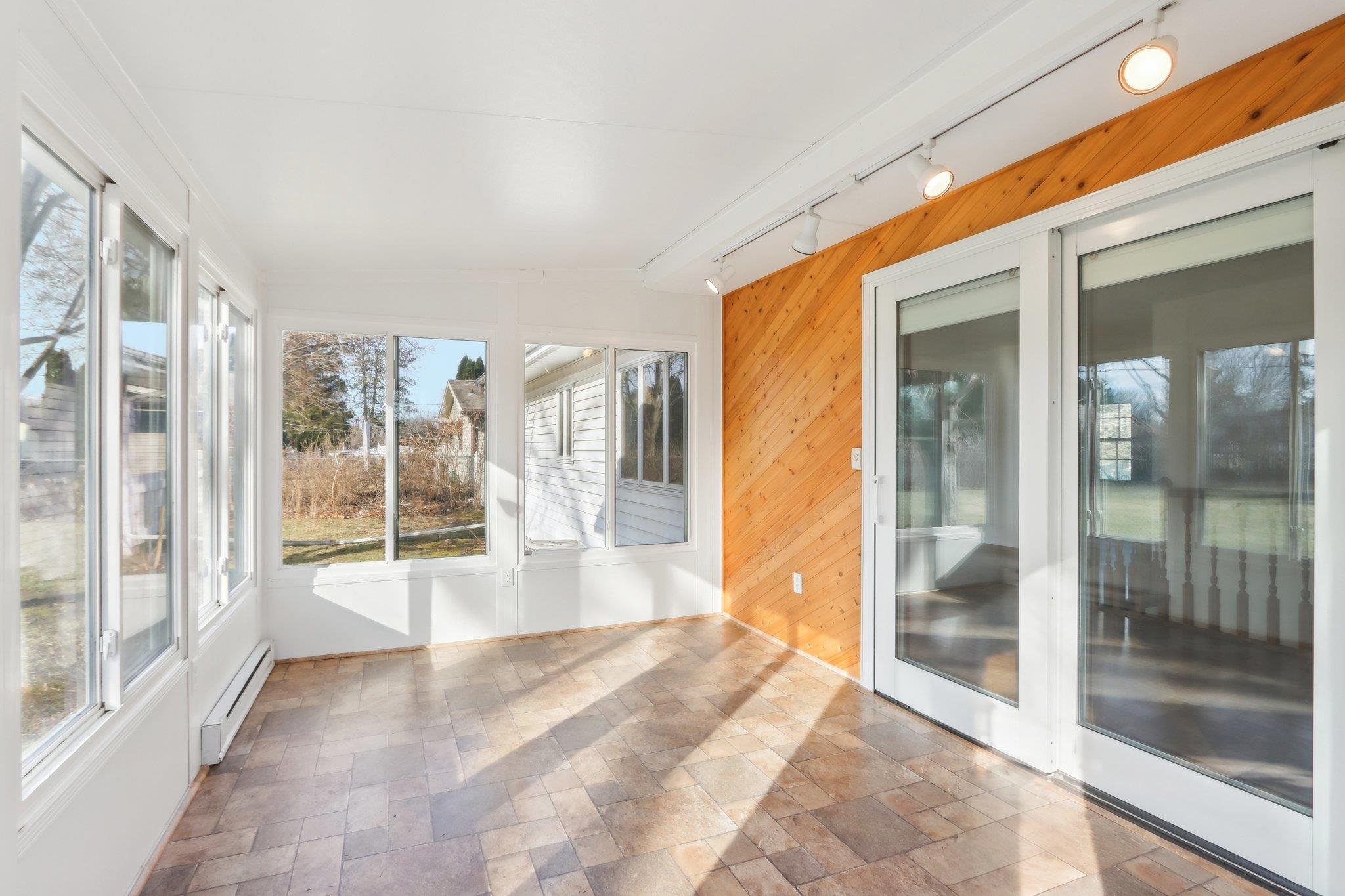 2423 River View Drive