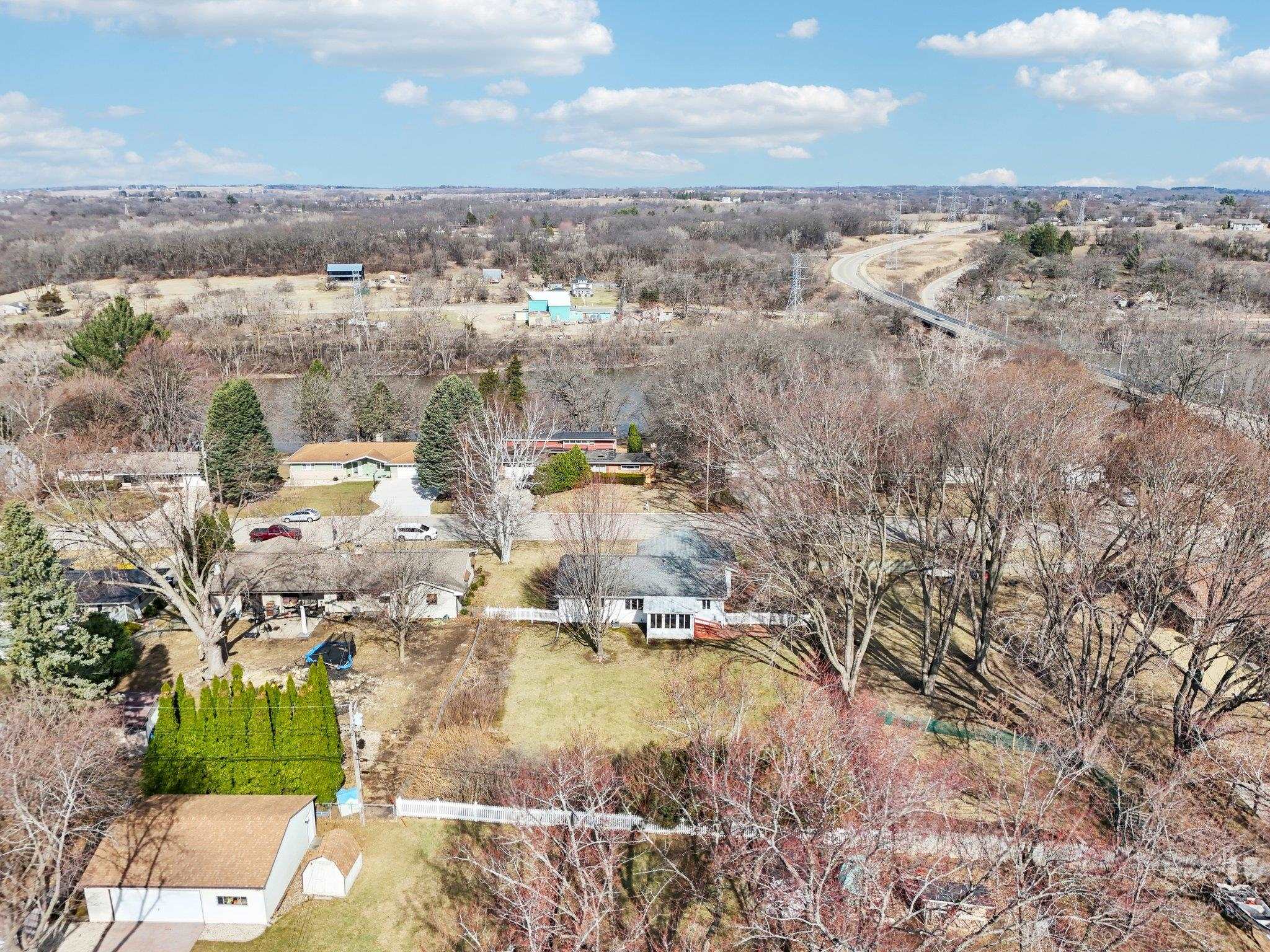2423 River View Drive