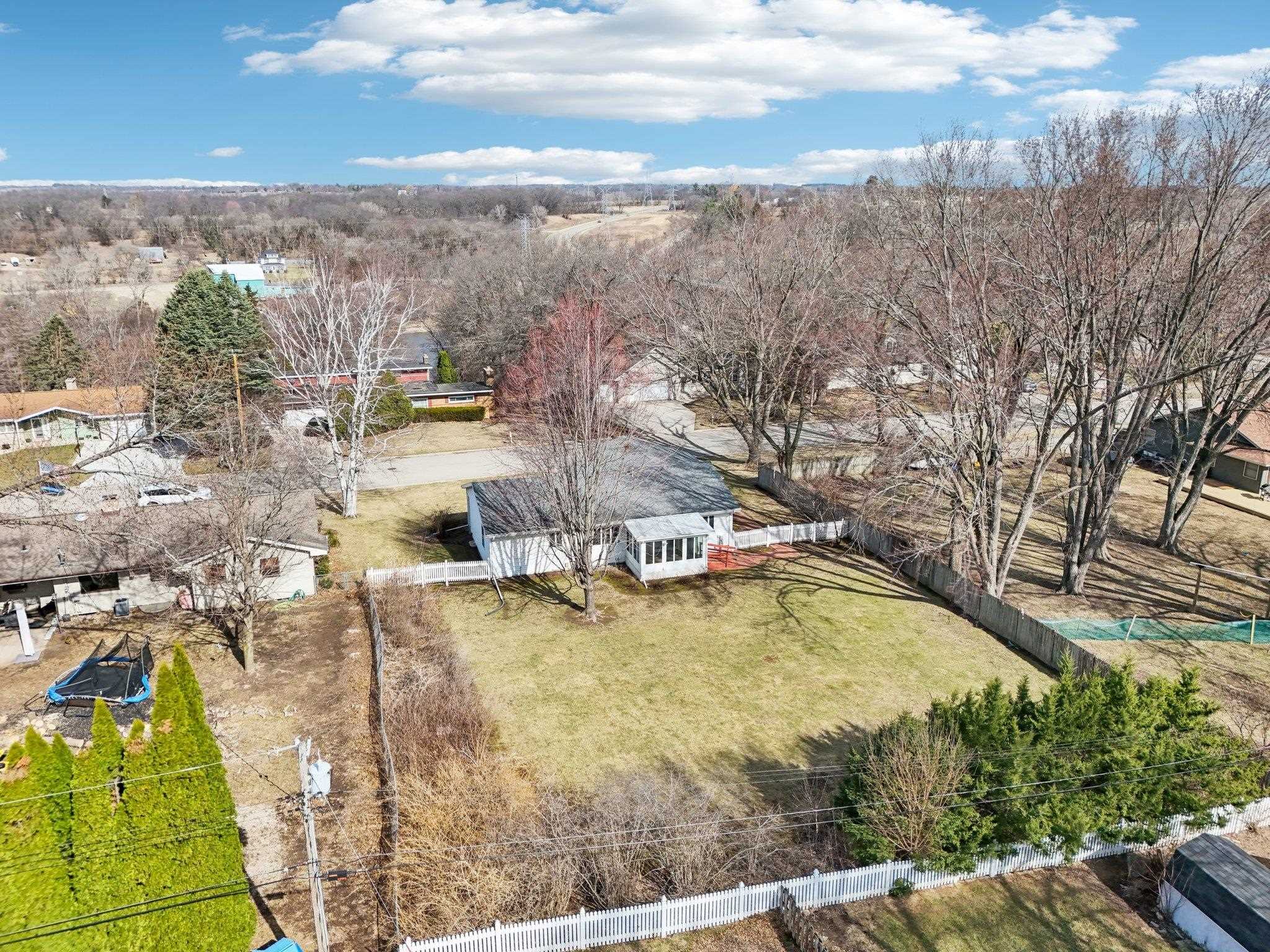 2423 River View Drive