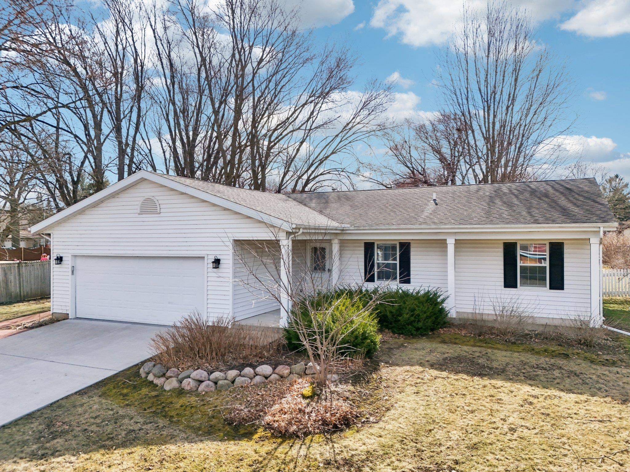 2423 River View Drive