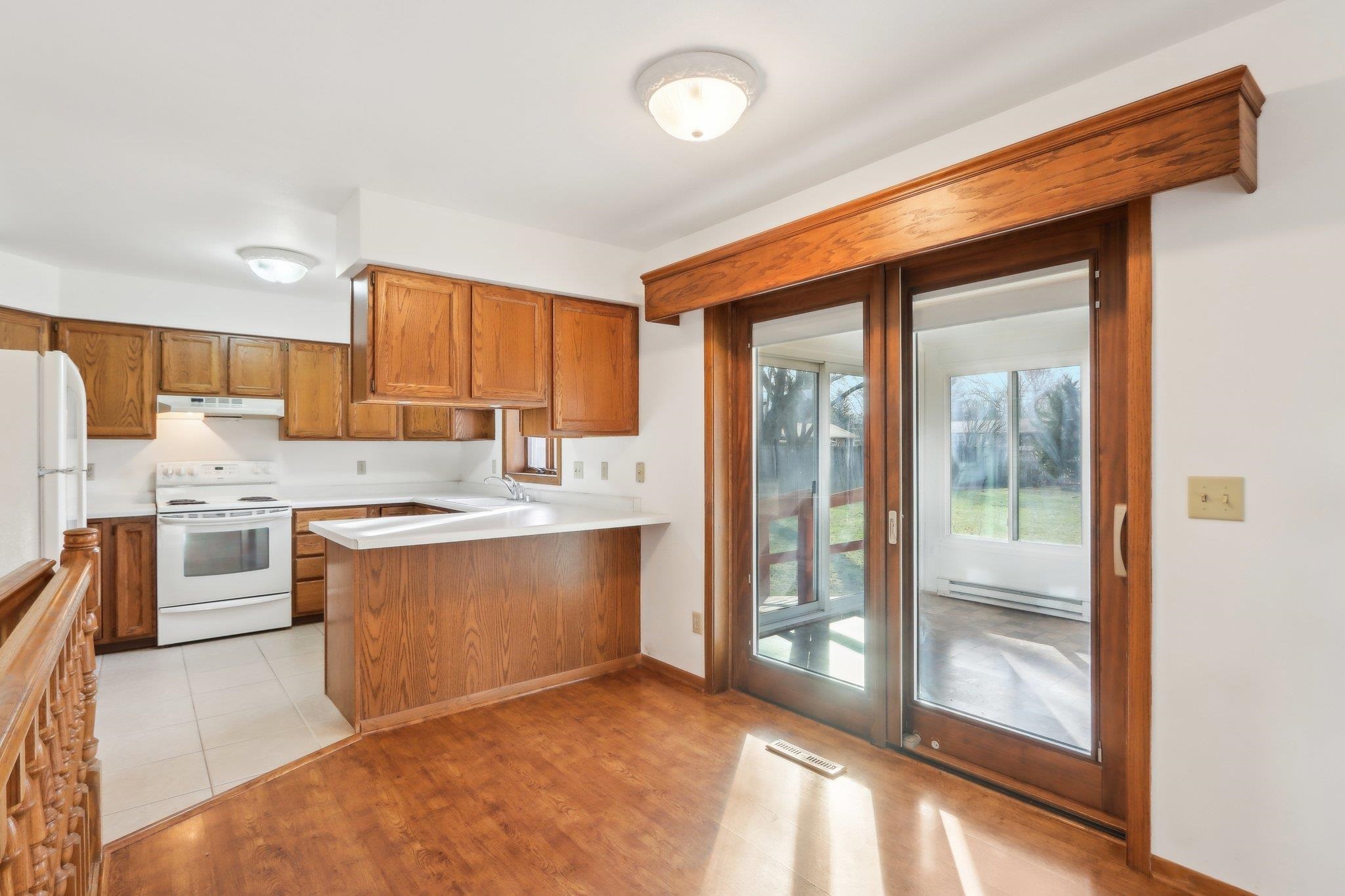 2423 River View Drive