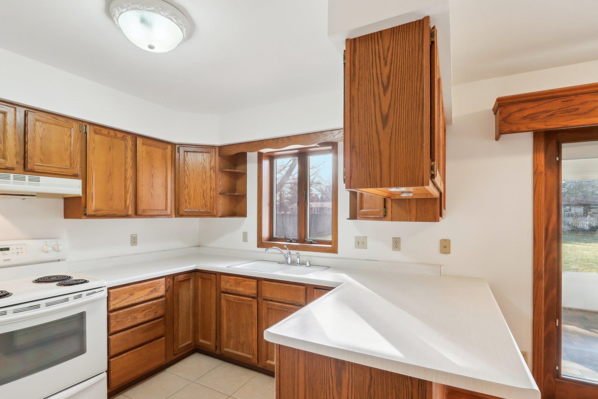 2423 River View Drive