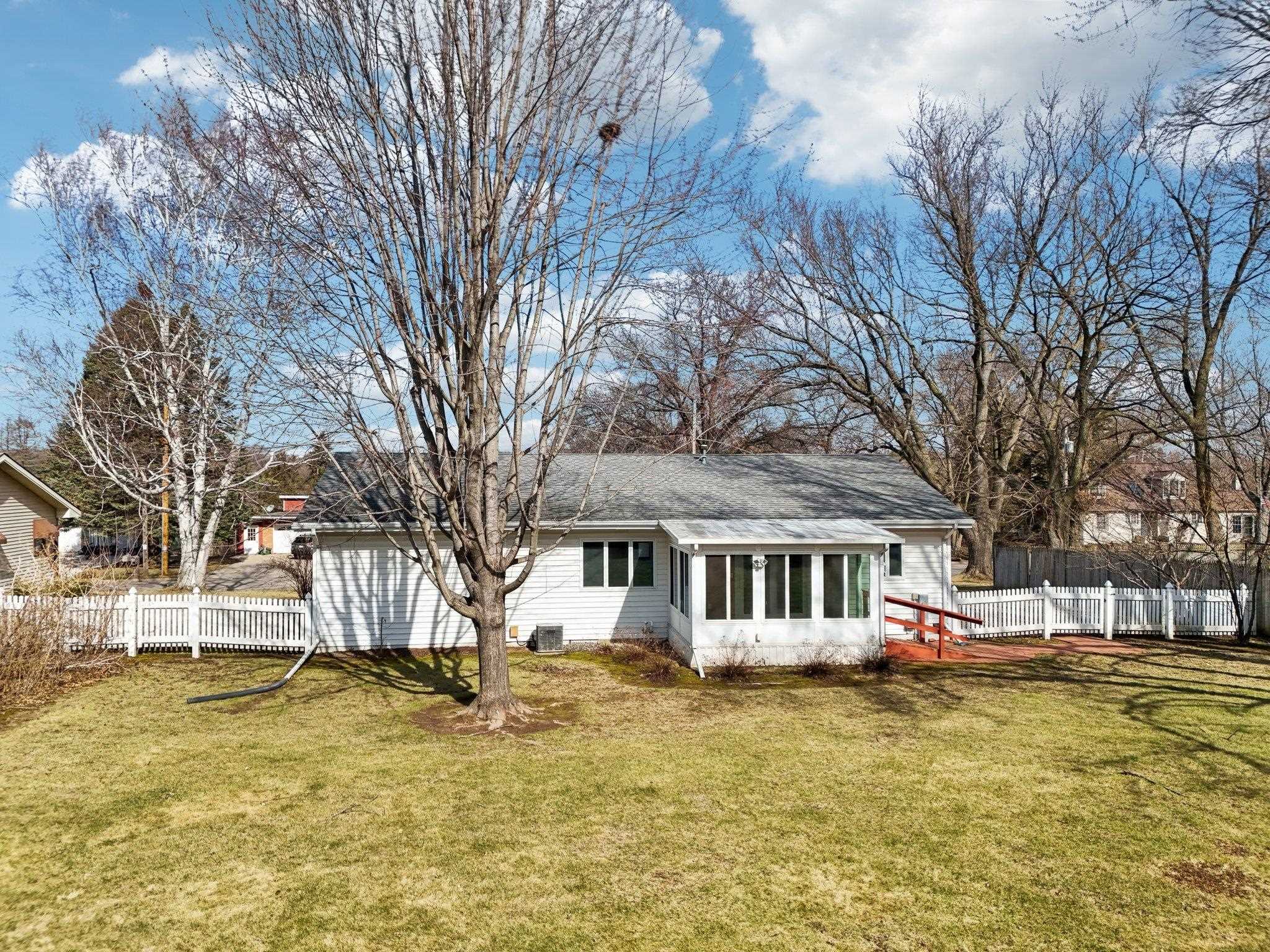 2423 River View Drive