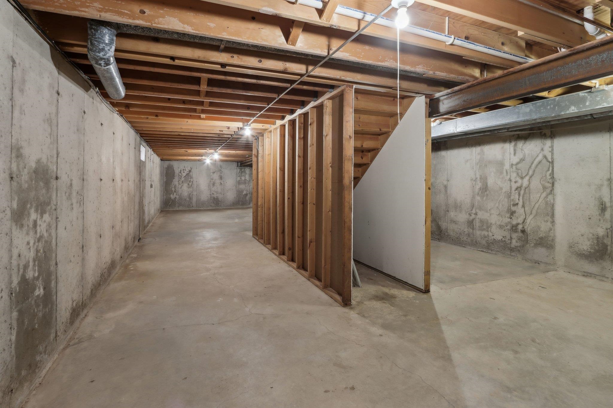 2423 River View Drive
