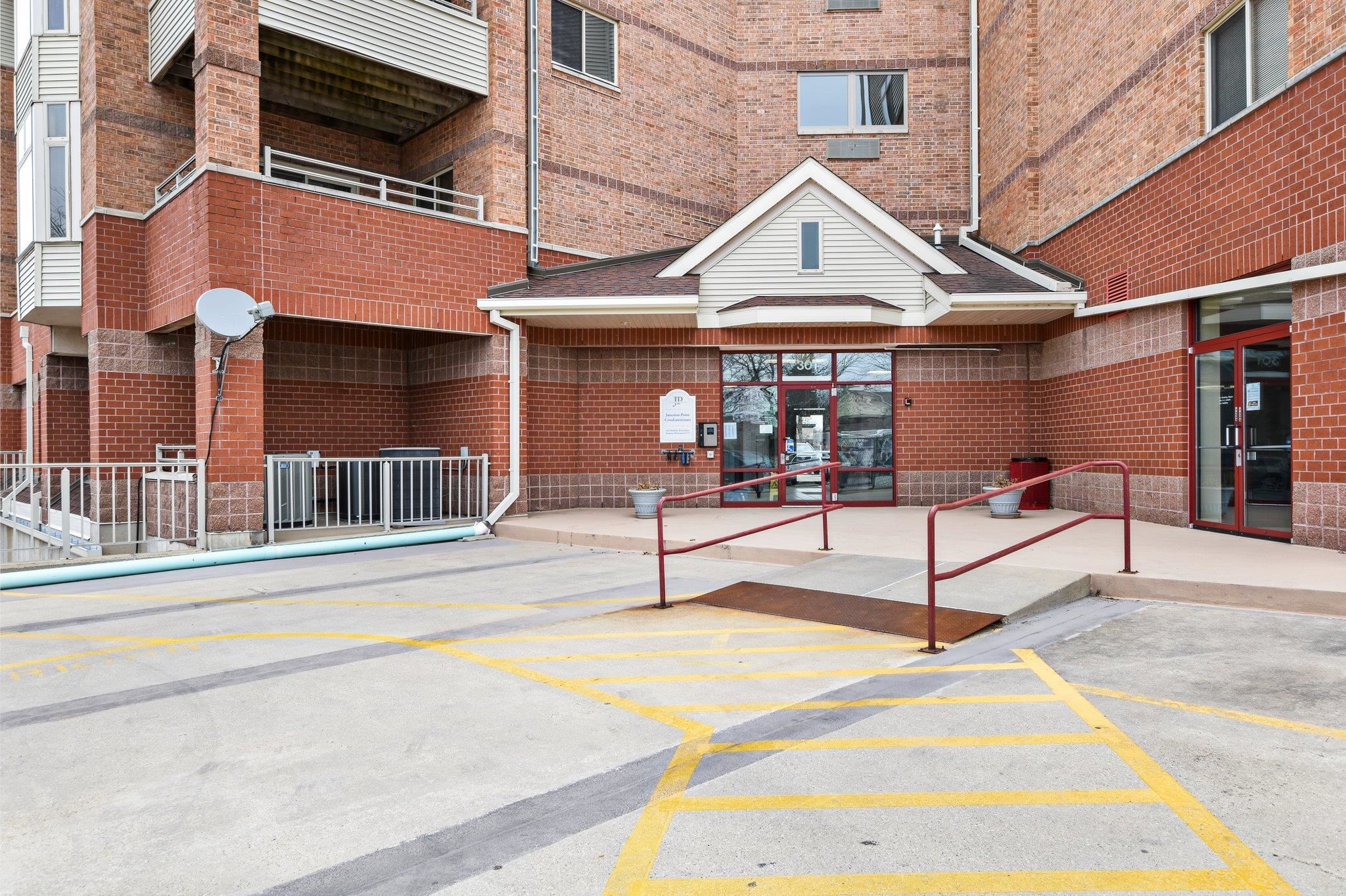 301 Harbour Town Drive 329