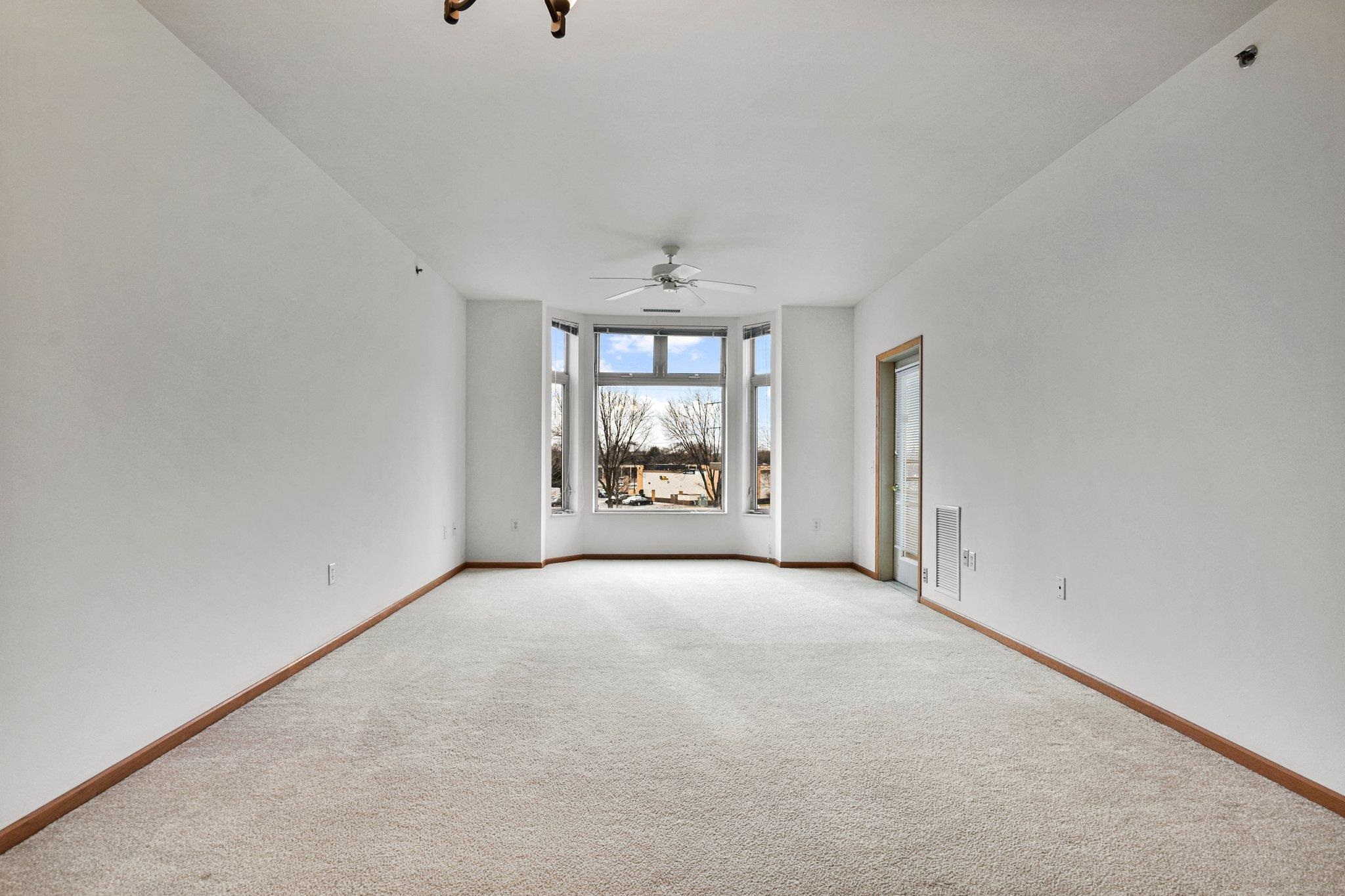 301 Harbour Town Drive 329