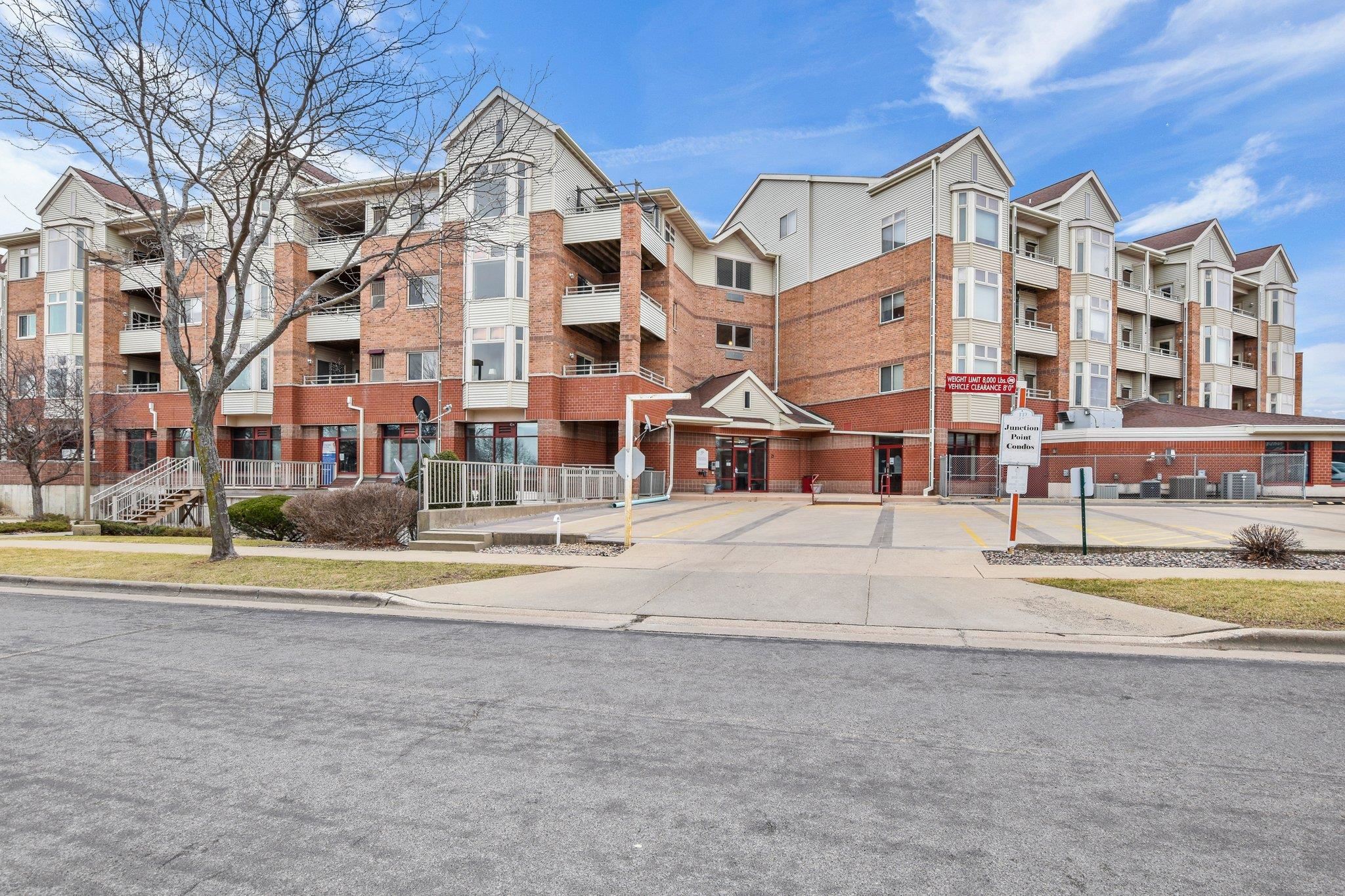301 Harbour Town Drive 329