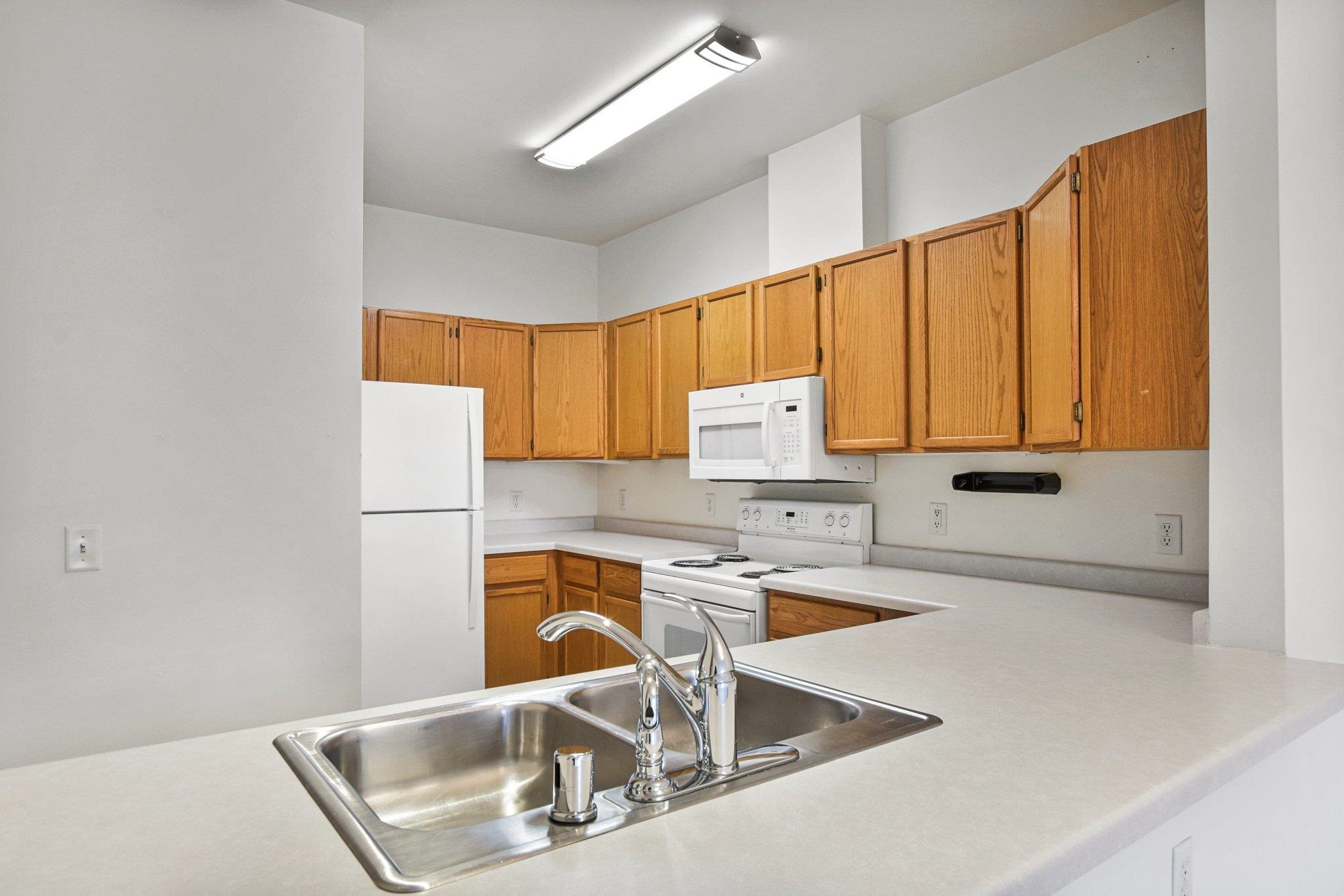 301 Harbour Town Drive 329