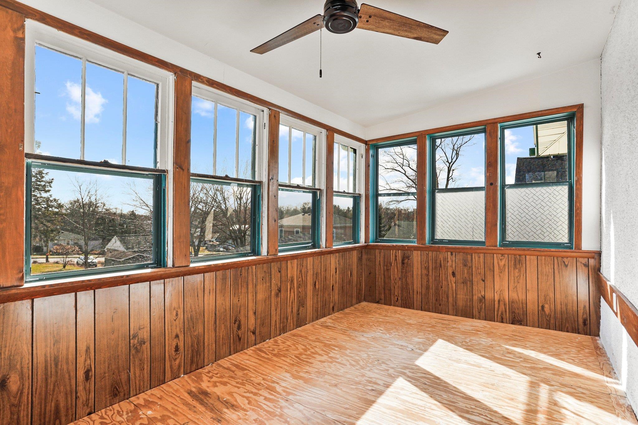 201 S Van Buren Street