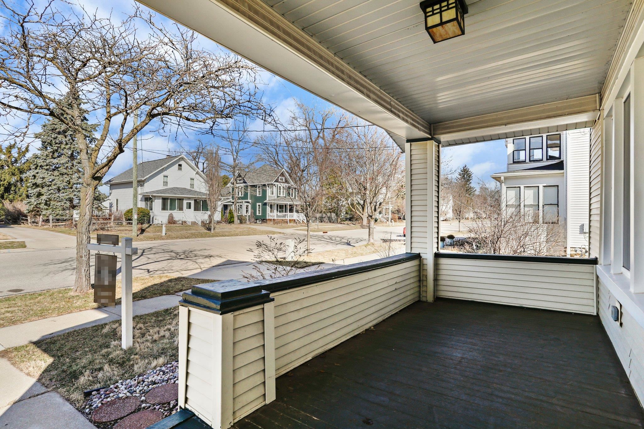 201 S Van Buren Street