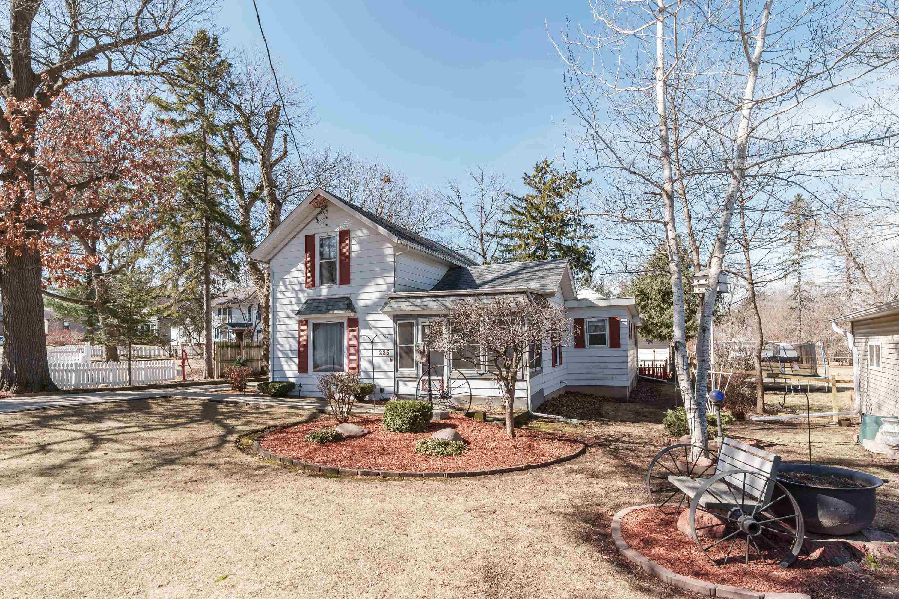 225 Plumb Street