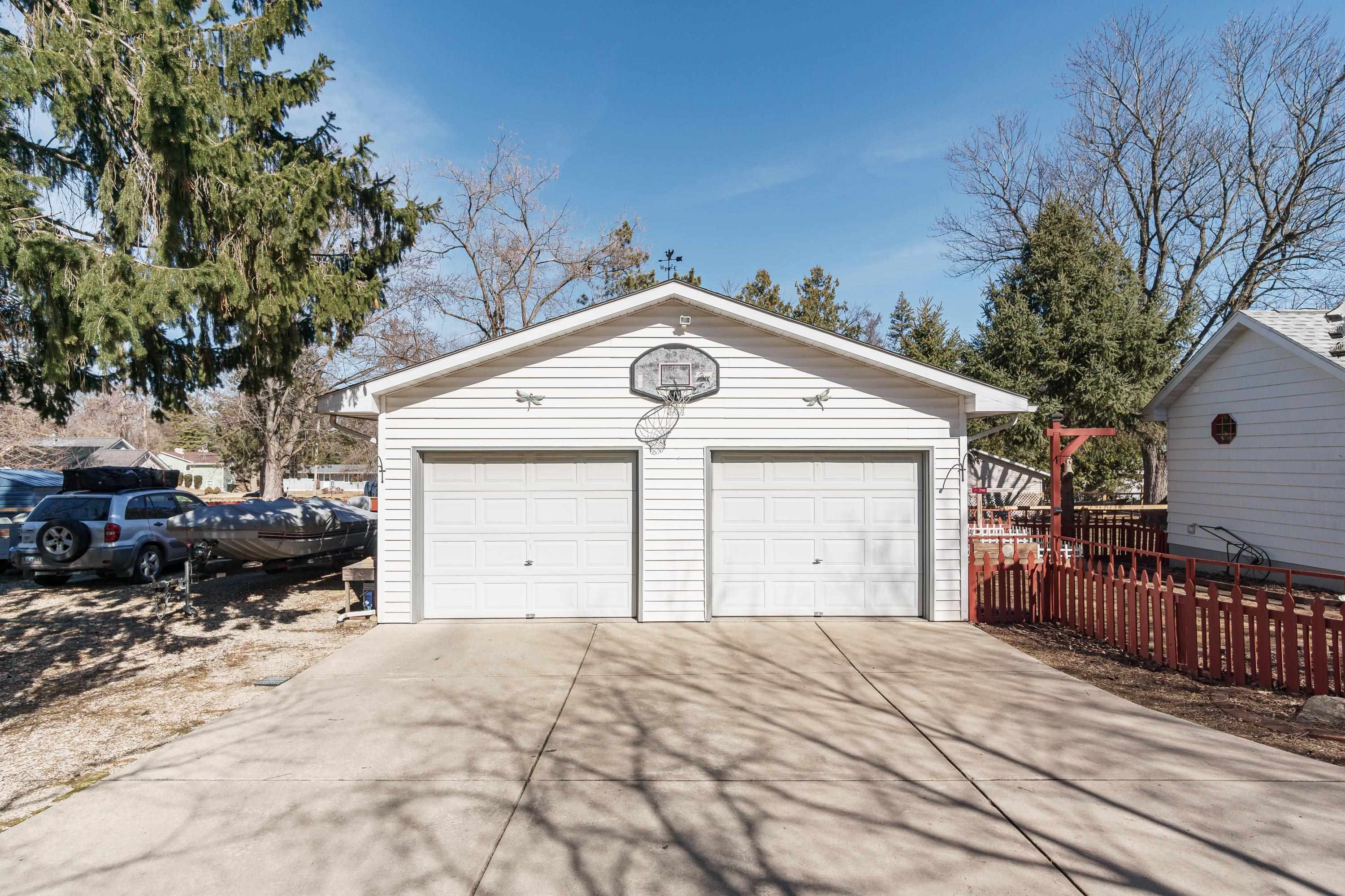 225 Plumb Street