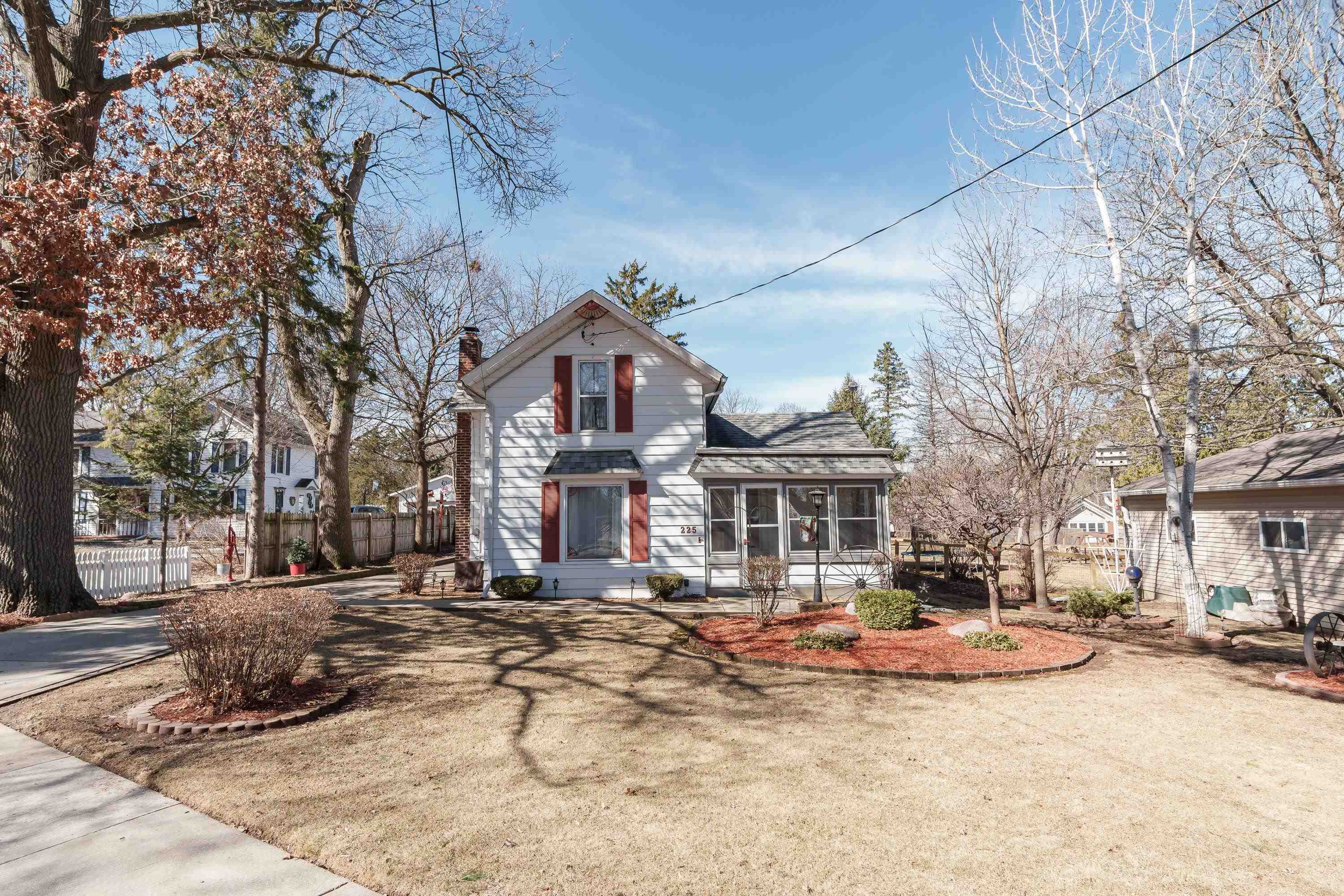 225 Plumb Street