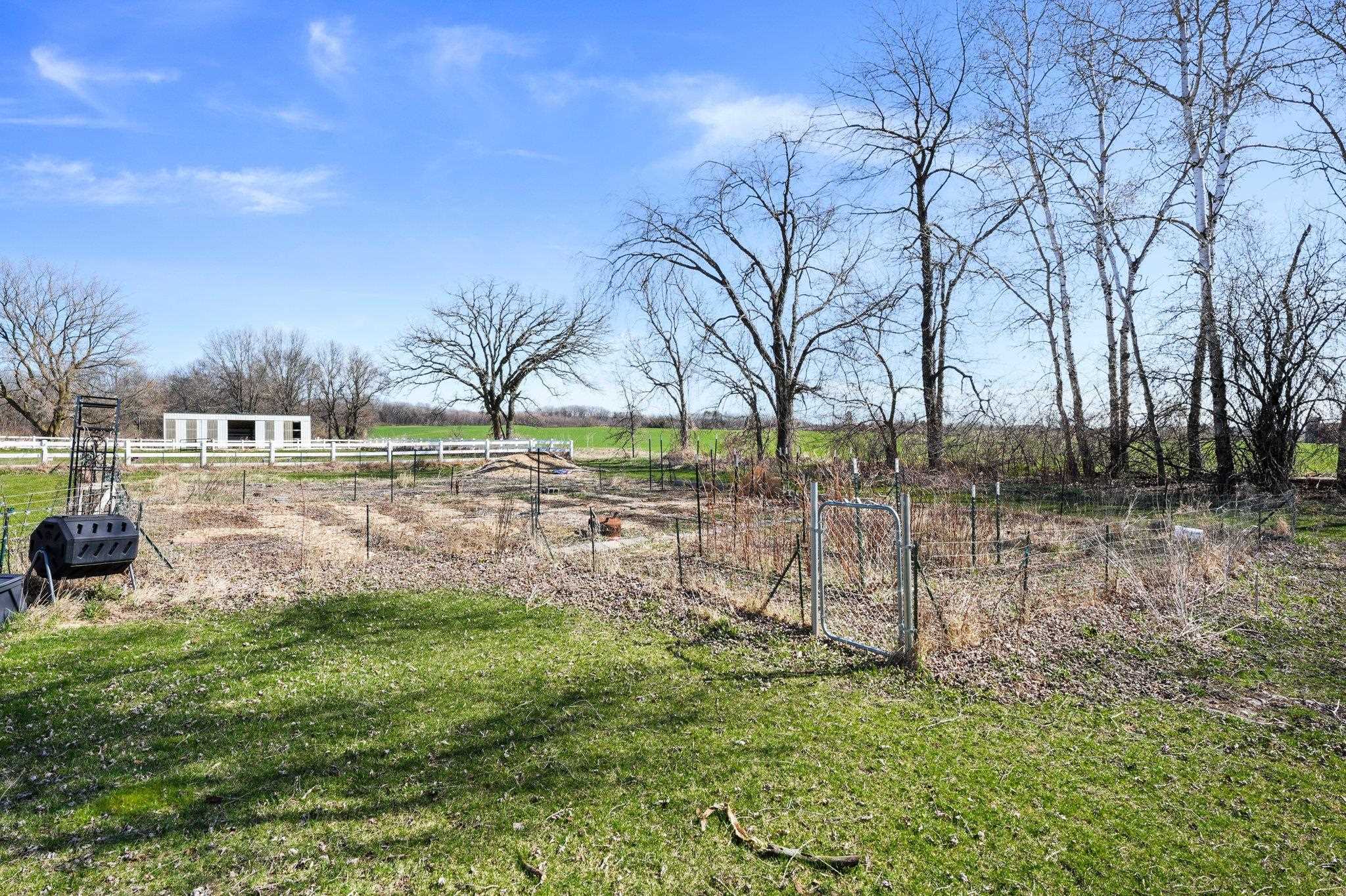 3902 Rutland Dunn Townline Road