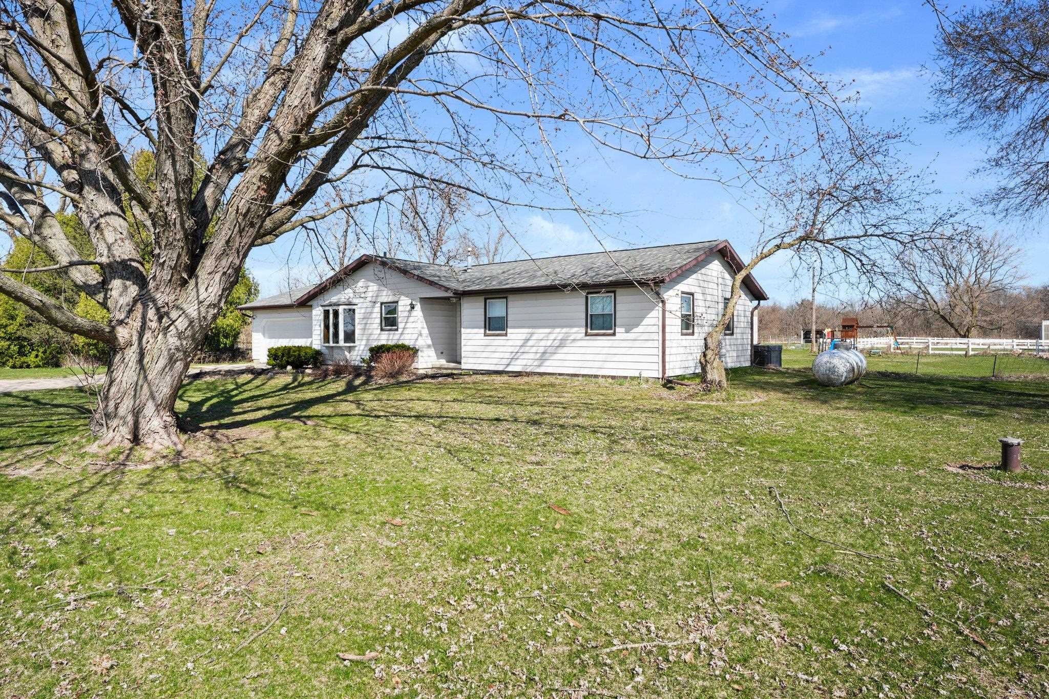 3902 Rutland Dunn Townline Road