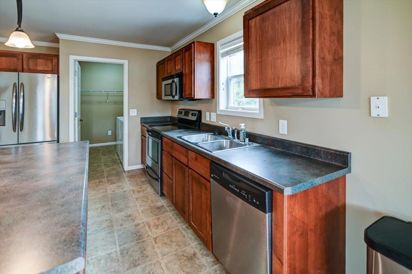 300 Heritage Square Drive