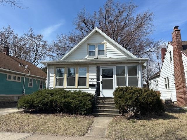 1934 E Dayton Street