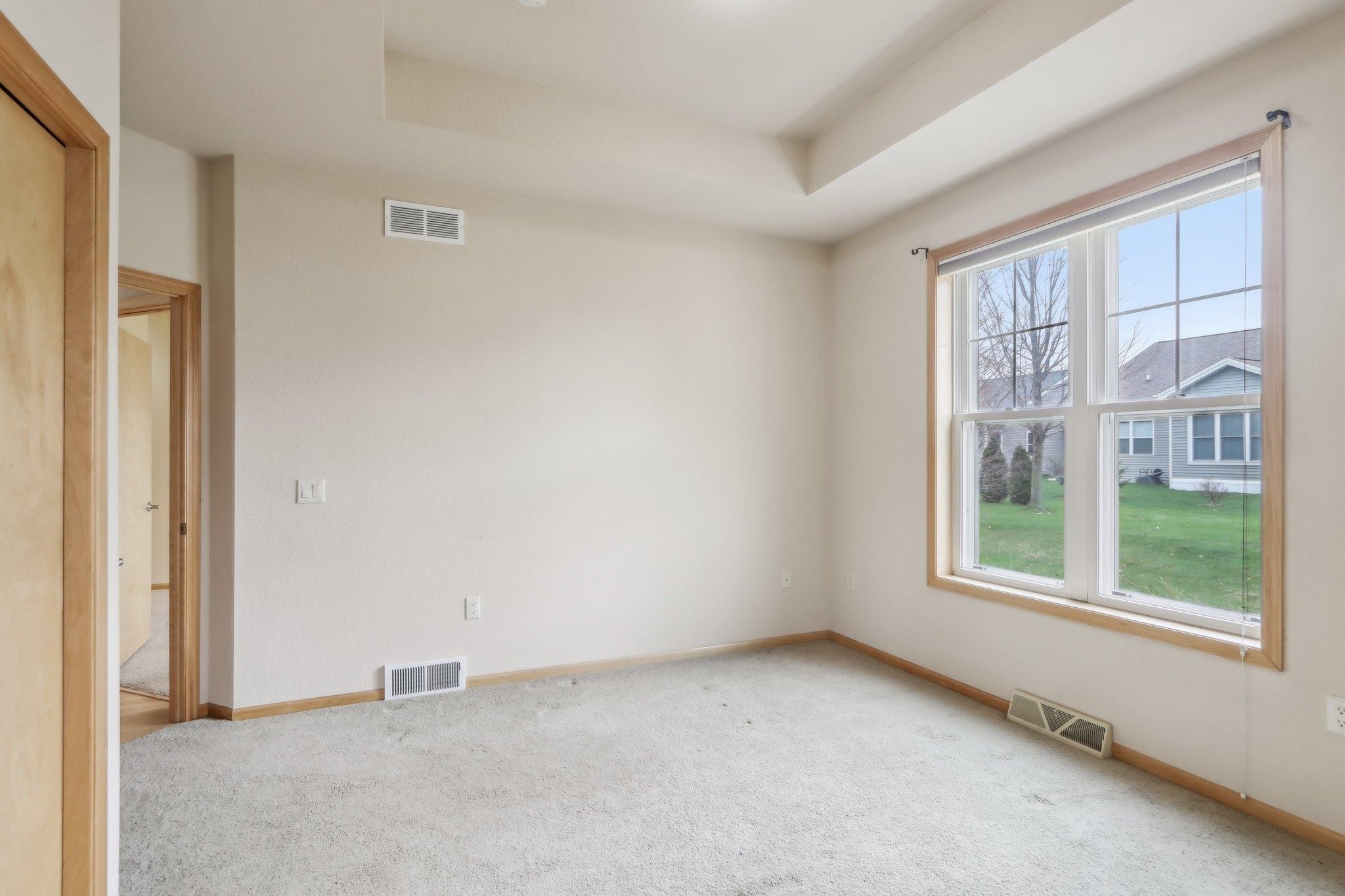 2733 Ironwood Drive Unit: 15