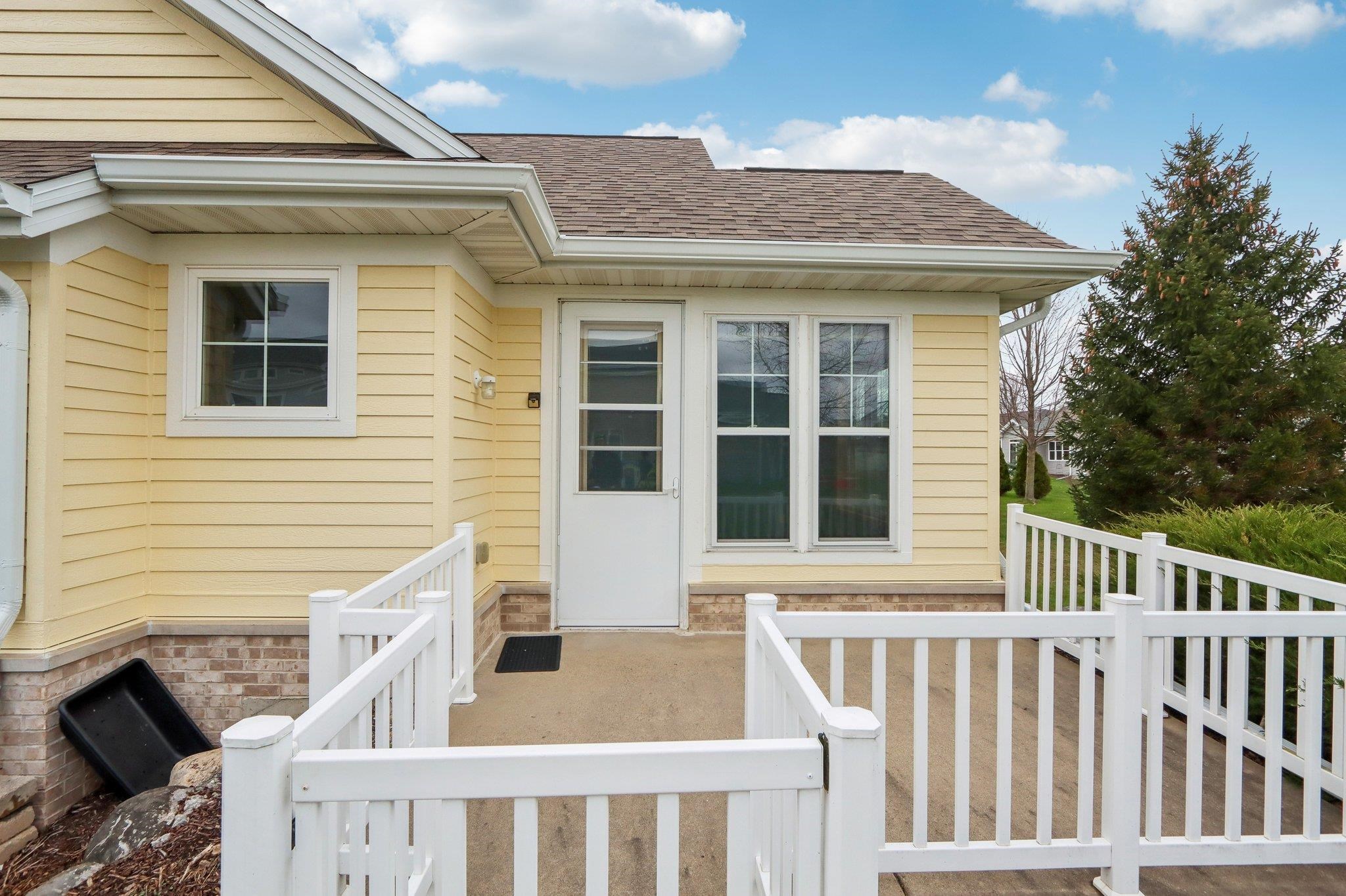 2733 Ironwood Drive Unit: 15