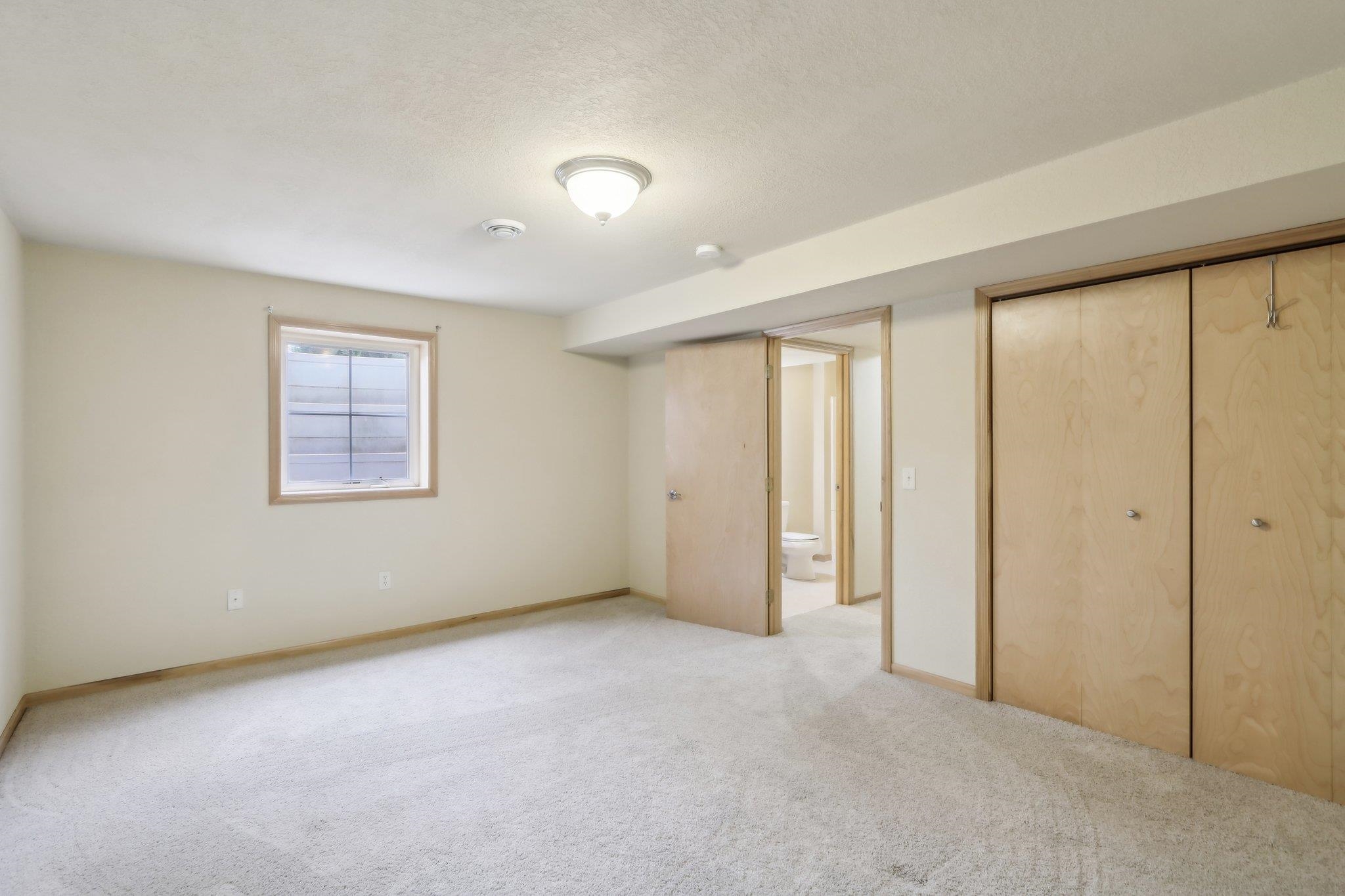 2733 Ironwood Drive Unit: 15