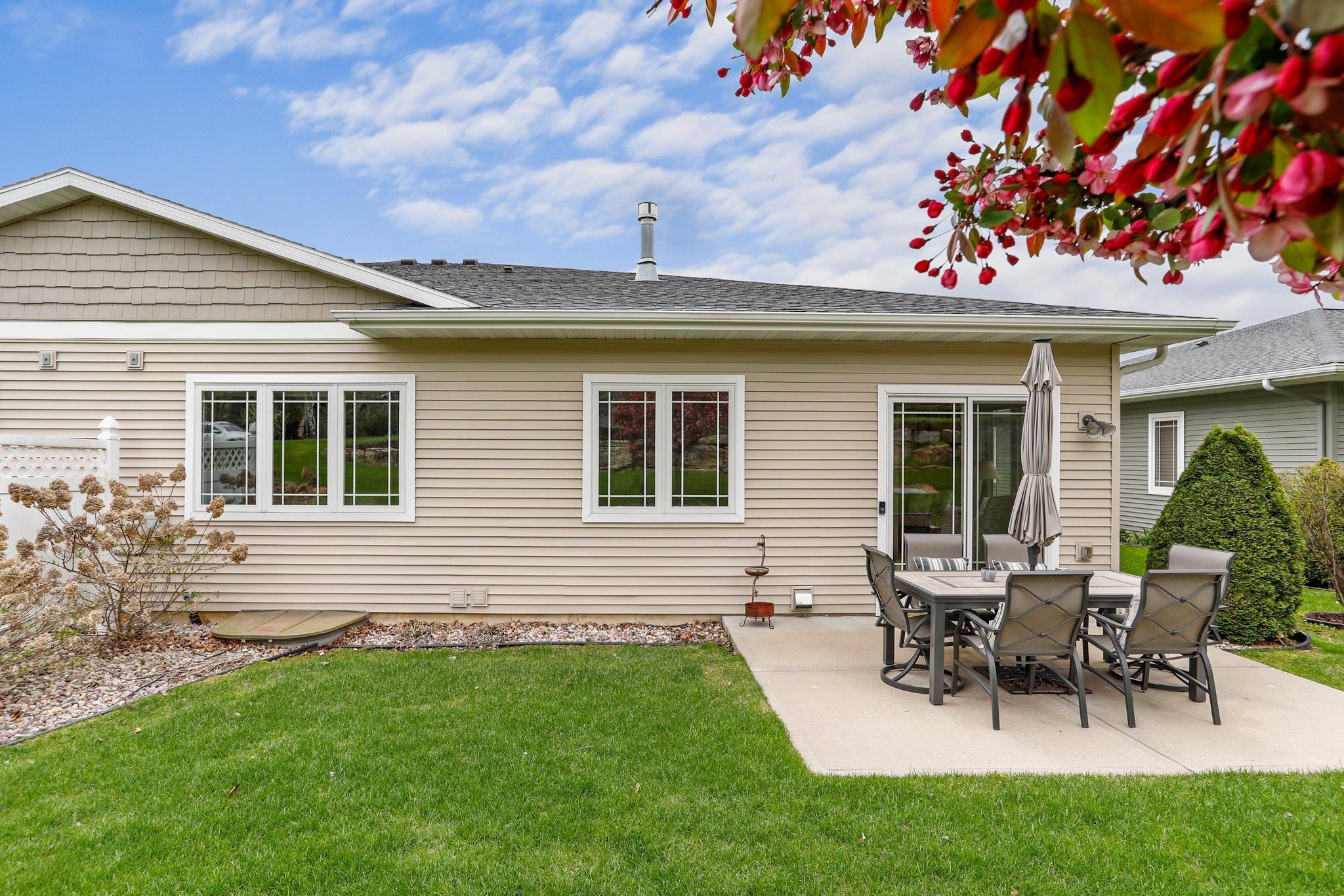 5764 Prairie Stone Drive